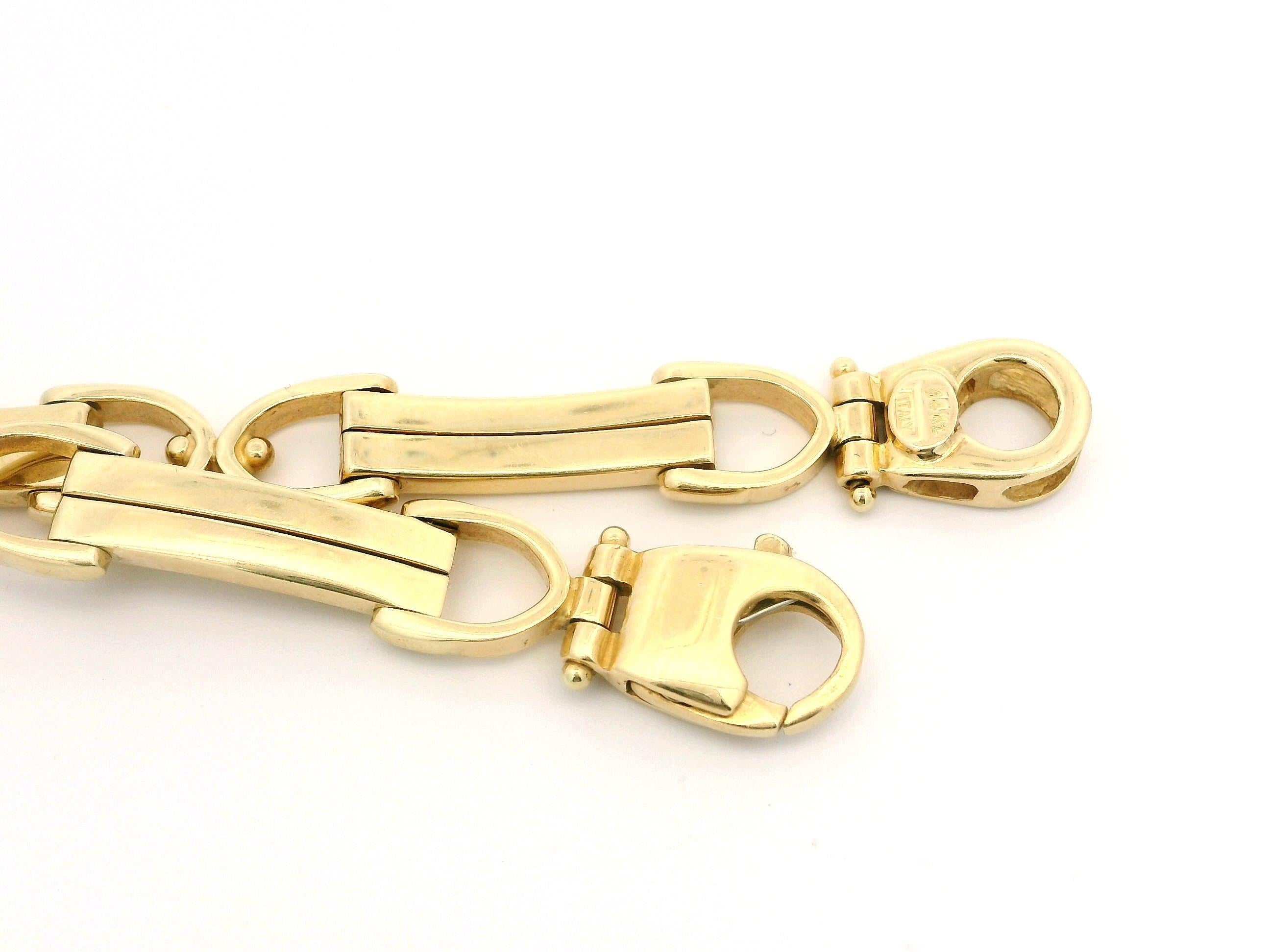 MATERIAL : Or jaune 14k massif
Poids : 13,09 grammes
Longueur : 7.0