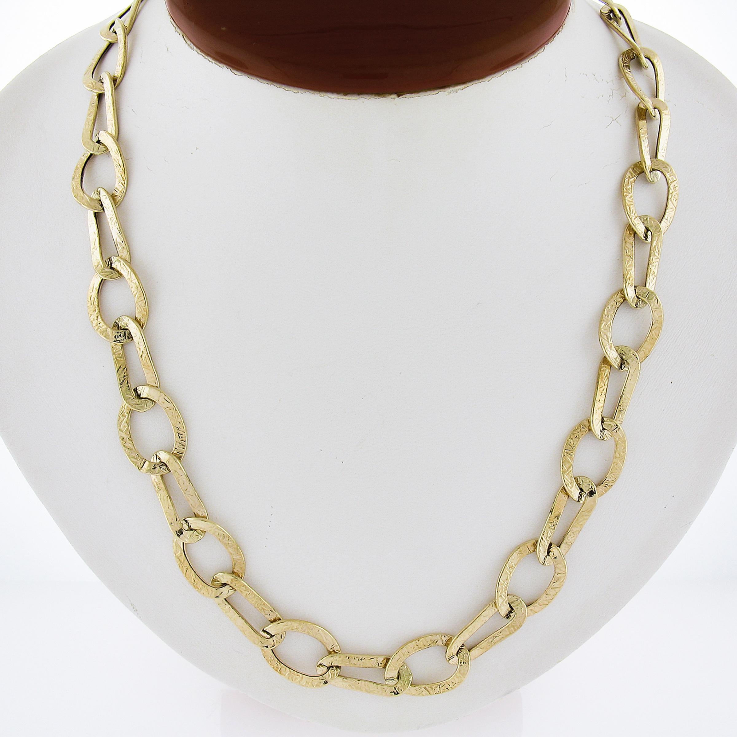 Material: Solid 14k Yellow Gold
Weight: 11.88 Grams
Chain Type: Interlocking Open Links
Chain Length: 24 Inches
Chain Width: 13.1mm (at its widest)
Chain Thickness: 1.4mm
Clasp: Large Spring Ring Clasp
Stamp: 14K - Italy
Condition: Excellent