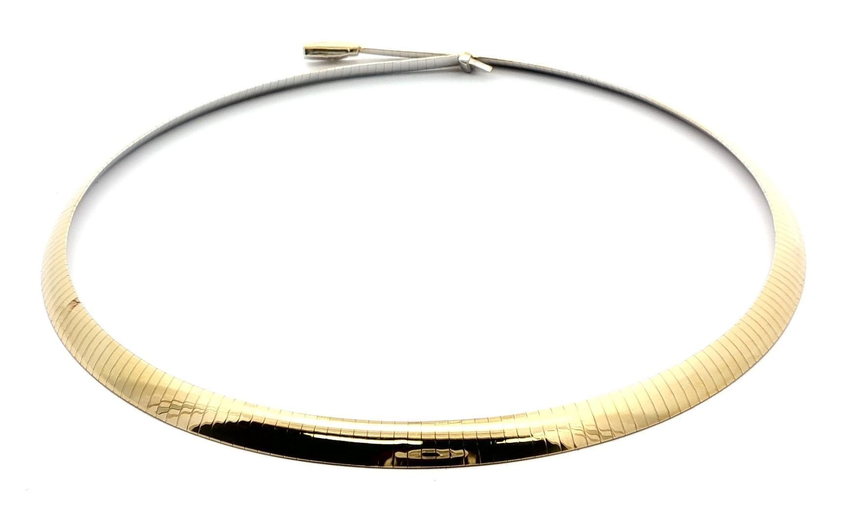 Collier italien en or jaune et blanc 14k avec chaîne à maillons oméga réversibles de 5,2 mm de large en vente 7