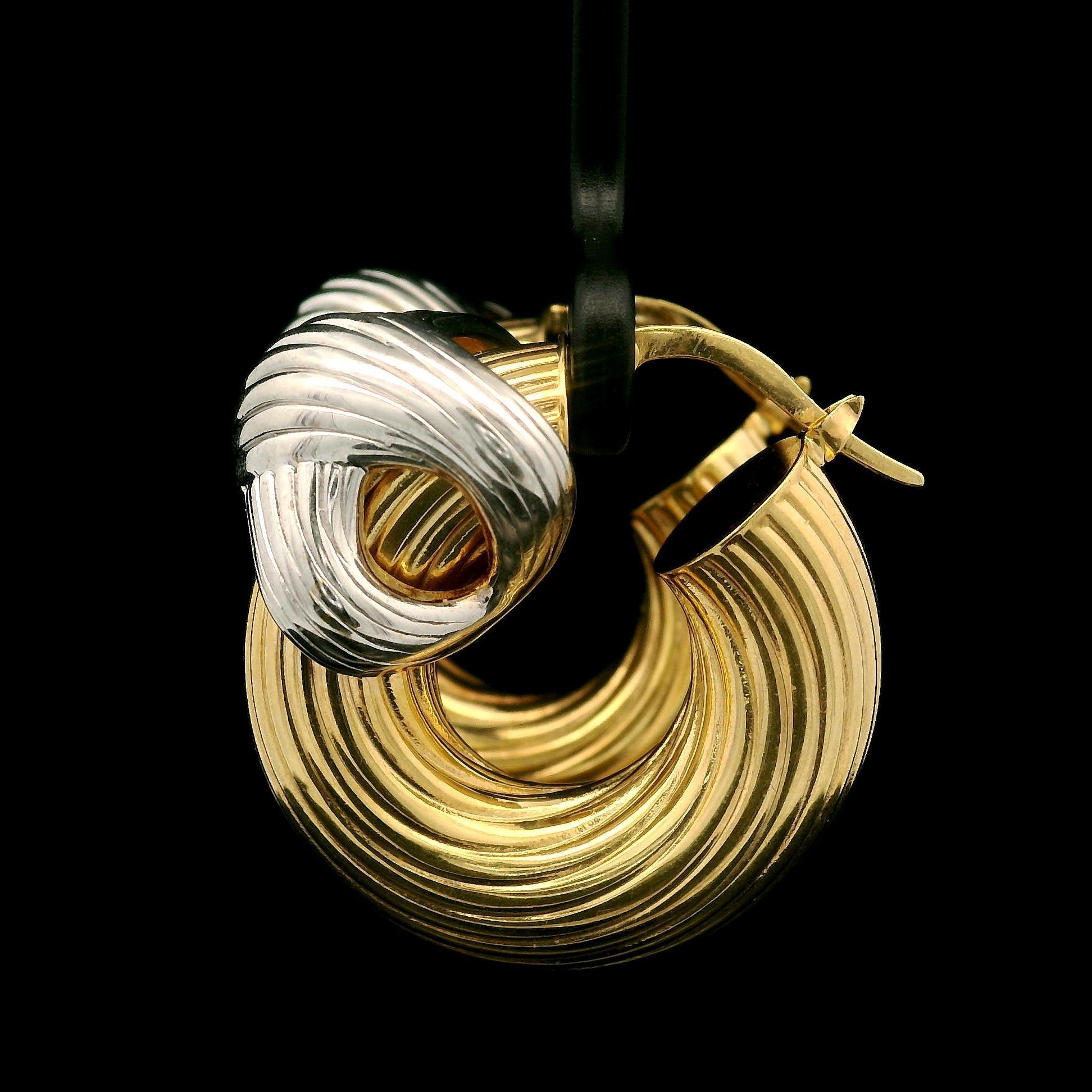 Women's Italian 14k Yellow & White Gold Textured Grooved X Design Hoop Earrings For Sale
