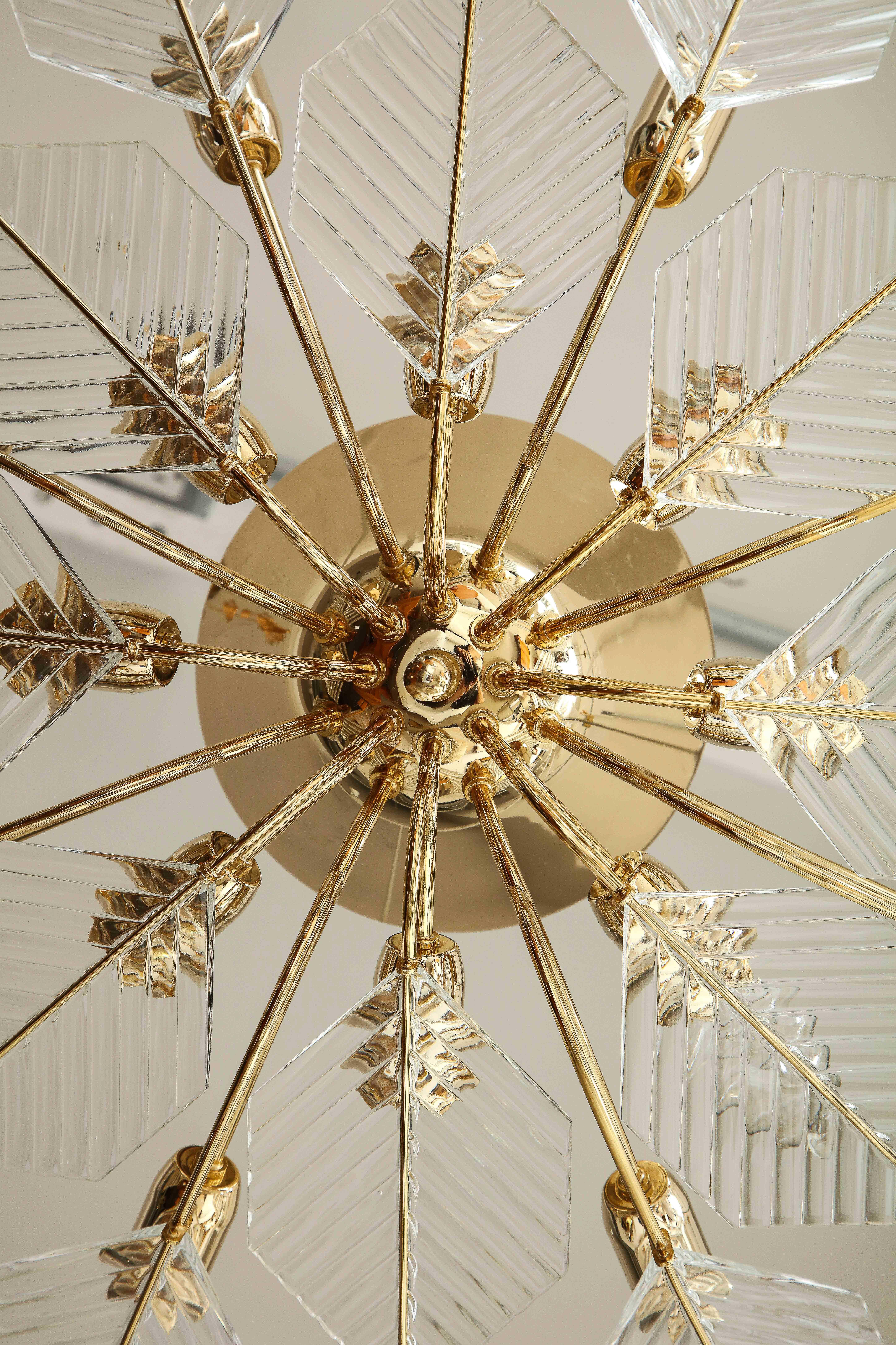 Italian 15 Light Glass Chandelier Decorated with Leaf Motif, La Murrina, 1970's For Sale 7