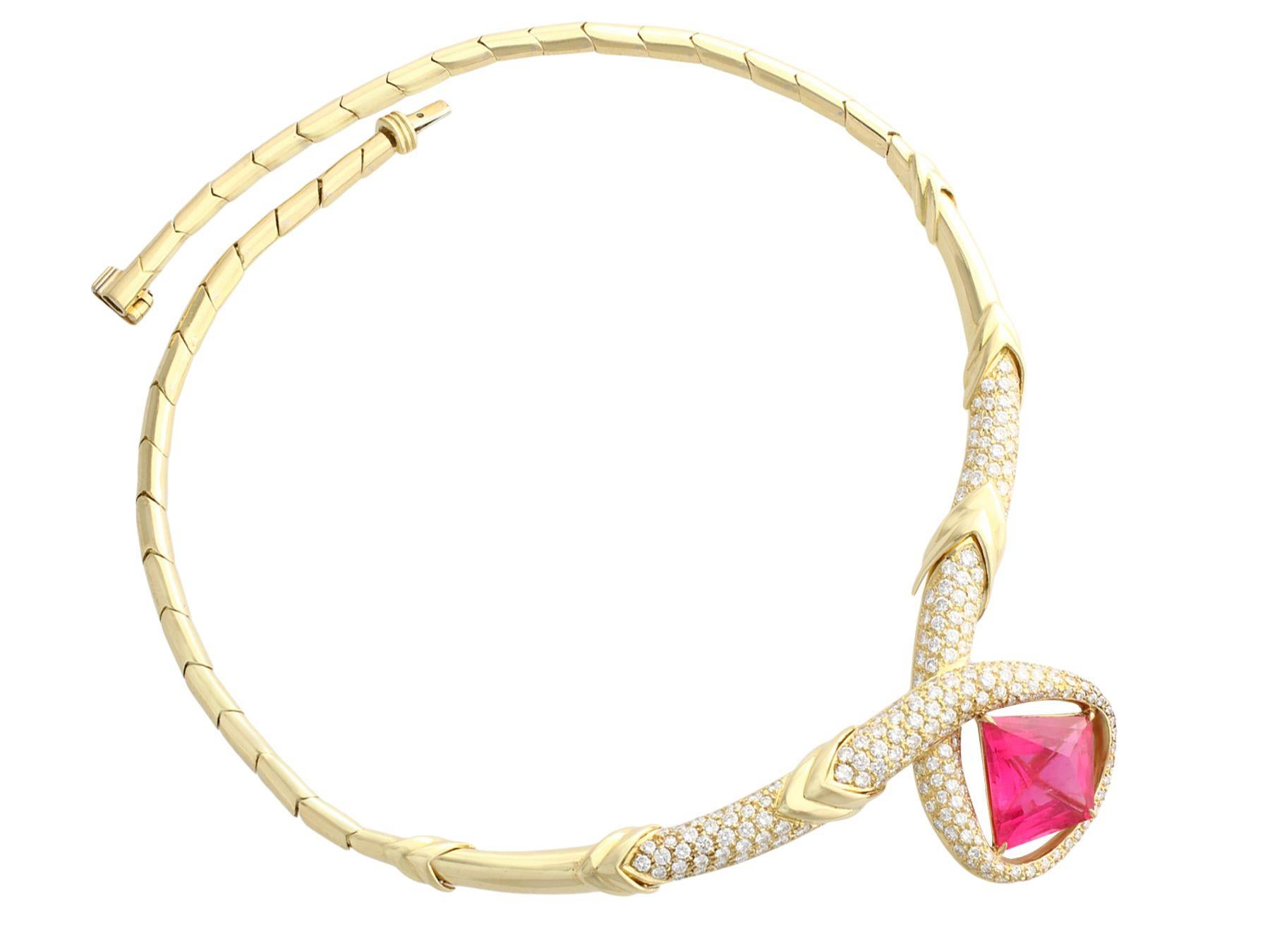 Kite Cut Italian 15.65 Carat Pink Tourmaline and 6.90 Carat Diamond Yellow Gold Necklace For Sale