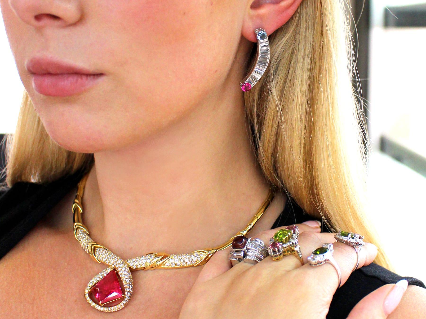 Italienische Halskette aus Gelbgold mit 15,65 Karat rosa Turmalin und 6,90 Karat Diamanten im Zustand „Hervorragend“ im Angebot in Jesmond, Newcastle Upon Tyne