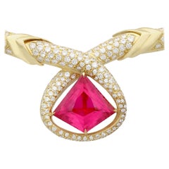 Collana italiana in oro giallo con tormalina rosa da 15,65 carati e diamanti da 6,90 carati