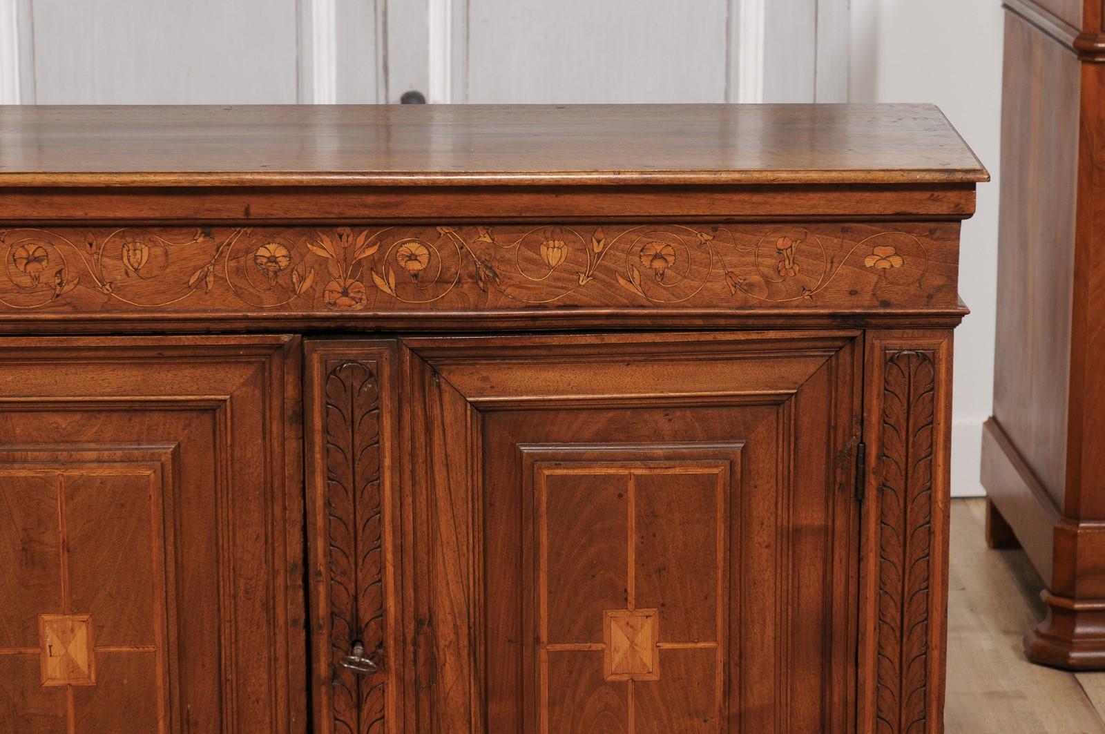 Italian 1620s Walnut Buffet with Floral Marquetry Scrollwork and Inlaid Doors For Sale 6