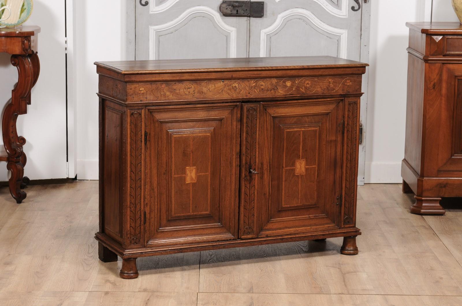 Italian 1620s Walnut Buffet with Floral Marquetry Scrollwork and Inlaid Doors In Good Condition For Sale In Atlanta, GA