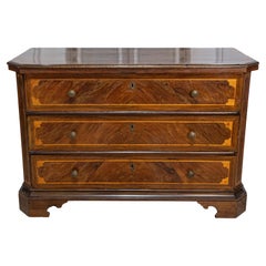 Italian 1690s Walnut and Ash Three-Drawer Commode with Inlaid Décor