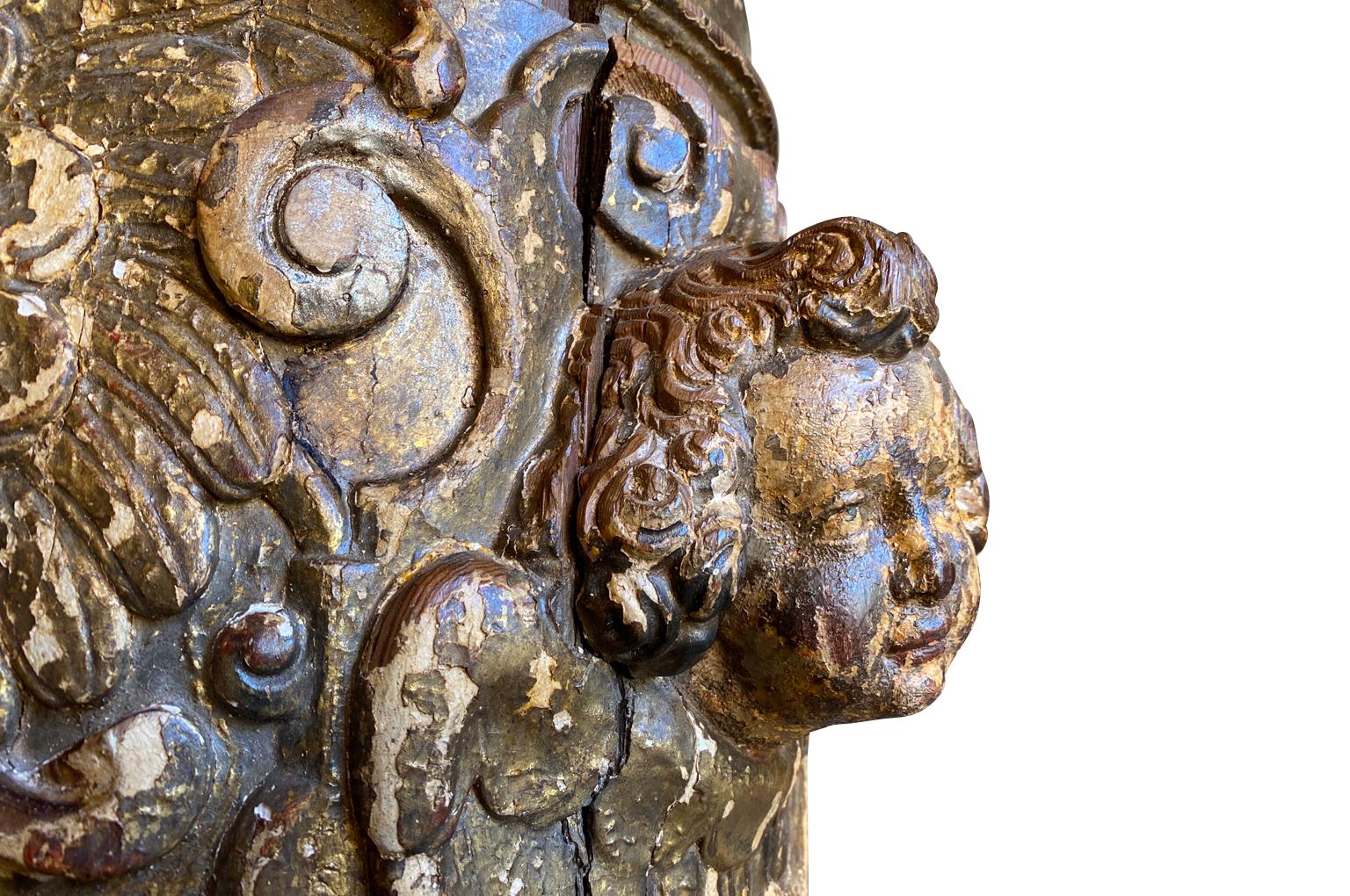 Italienische Säule Pedestal aus dem 16. (Holz) im Angebot