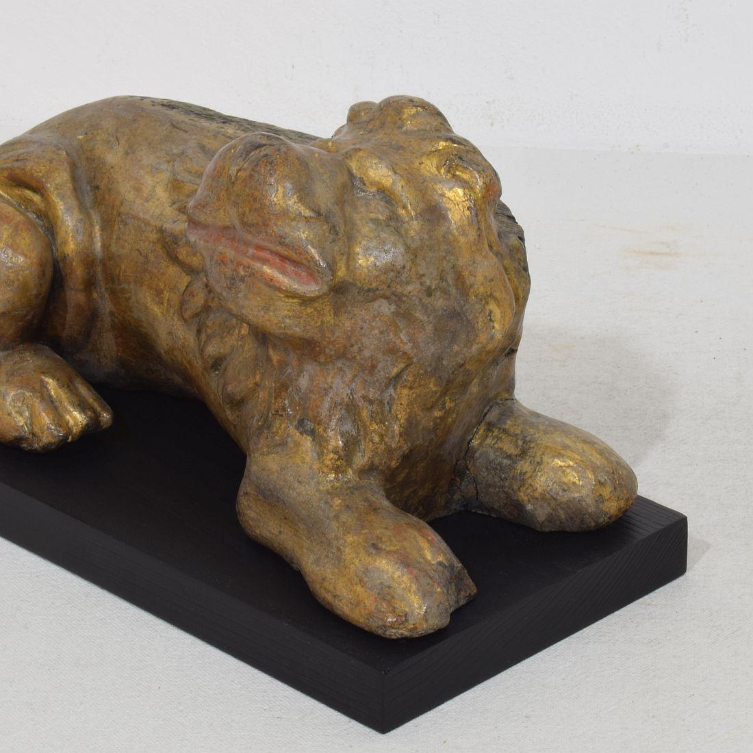 Italian 16th century Hand Carved Wooden Lion For Sale 5