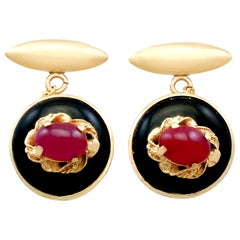 Italienische italienische Manschettenknöpfe mit 1,75 Karat Rubin und Onyx in Gelbgold