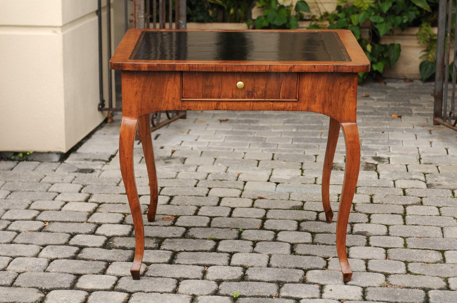 Italian 1780s Walnut Veneered Game Table with Black Leather Top and Drawer For Sale 8
