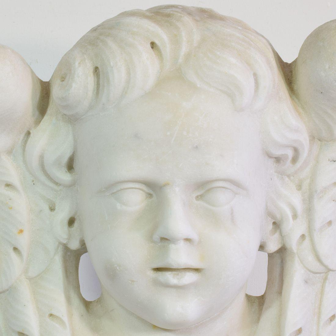 Italian, 17th / 18th Century Carved White Marble Winged Angel Head Ornament For Sale 2
