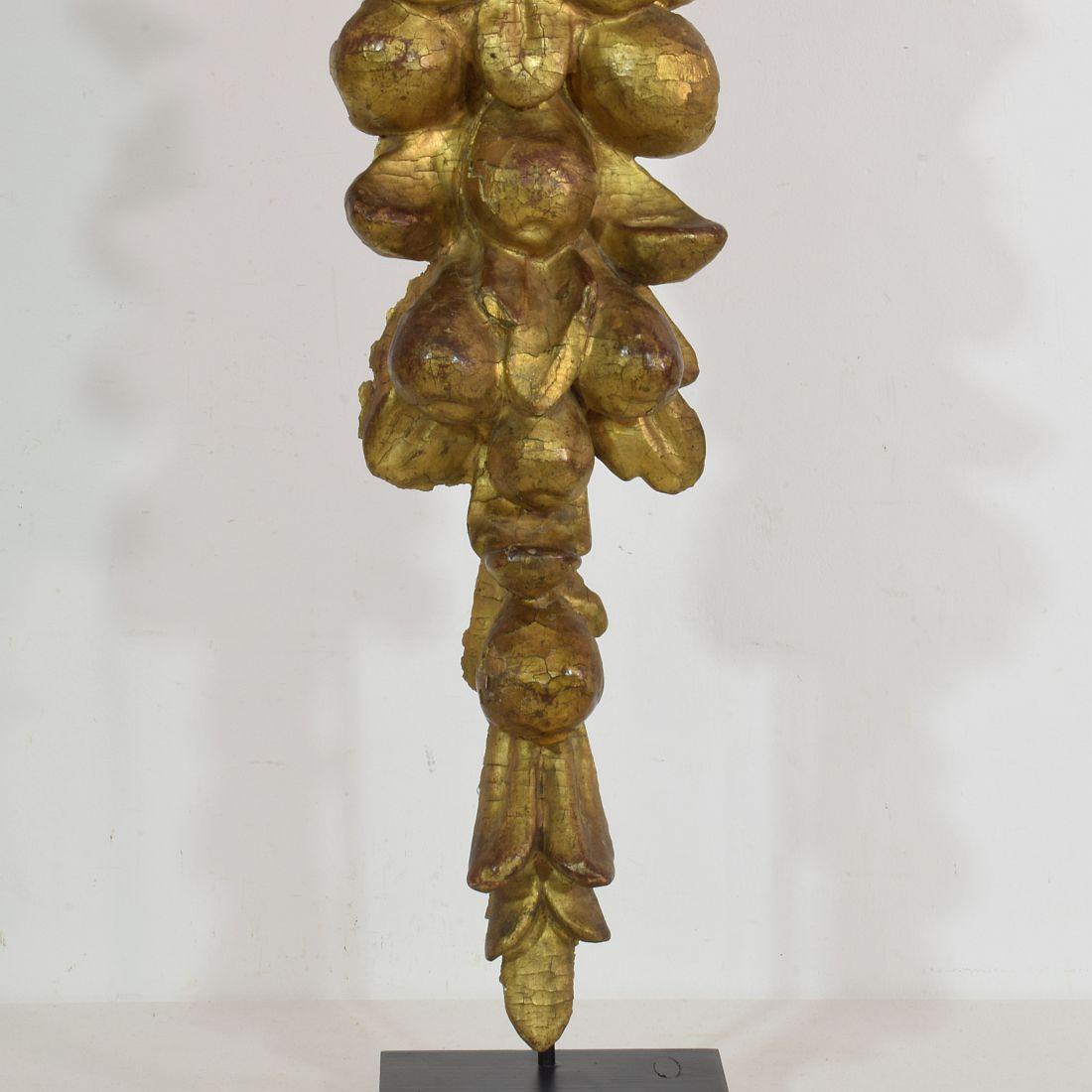 Italian 17th/ 18th Century Giltwood Baroque Ornament For Sale 5