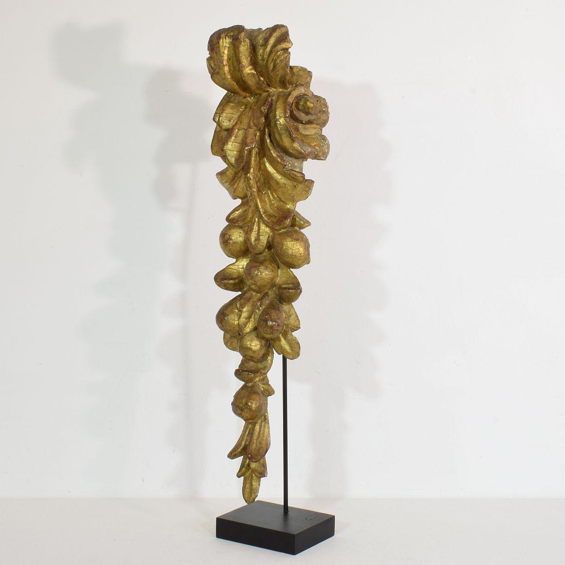 Wood Italian 17th/ 18th Century Giltwood Baroque Ornament For Sale