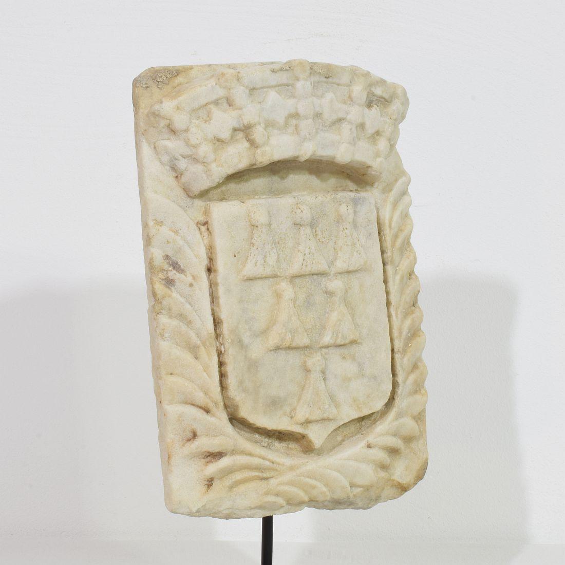 Italian 17th/ 18th Century White Marble Coat of Arms For Sale 3