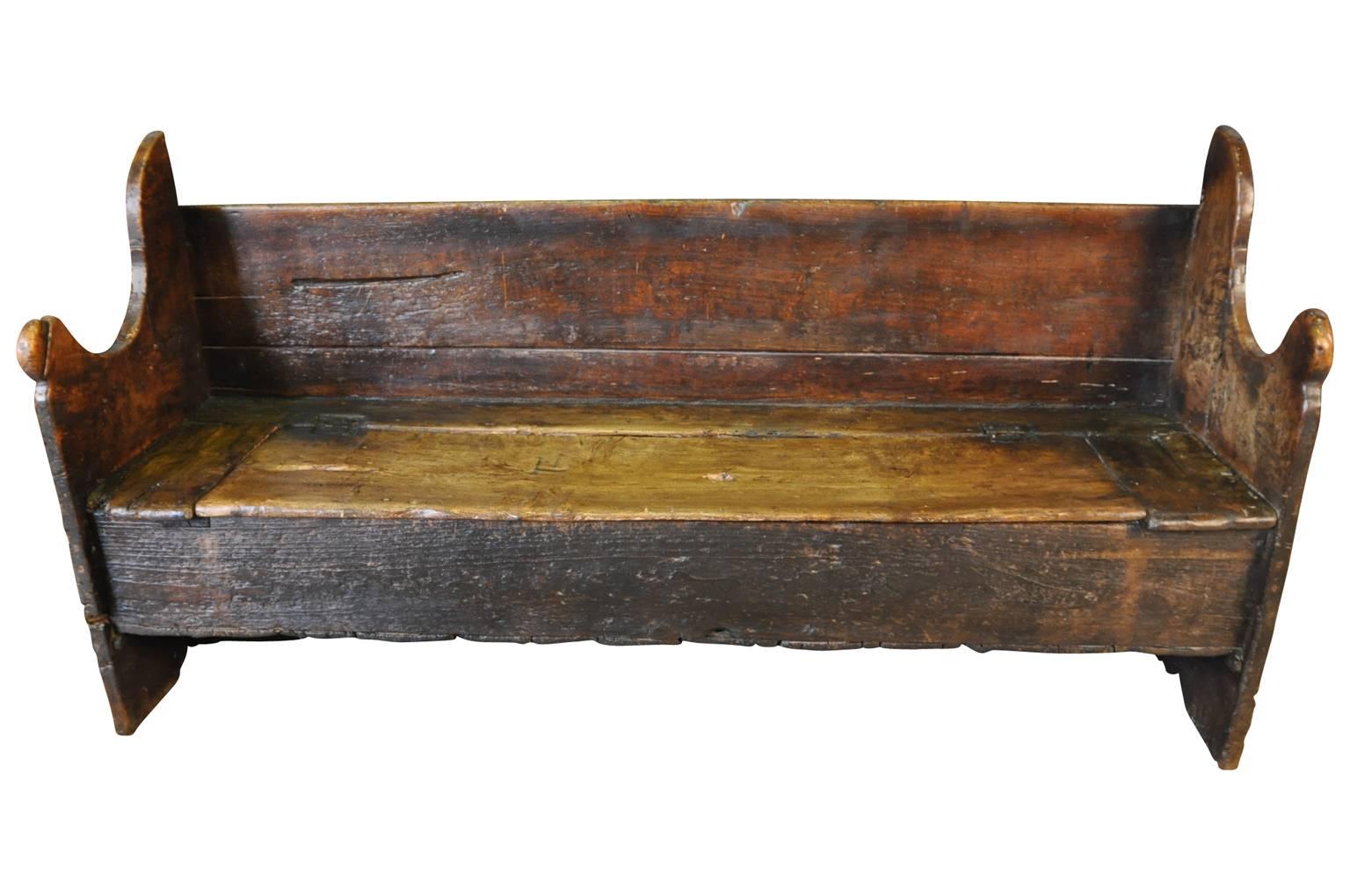 Italian 17th Century Bench In Excellent Condition In Atlanta, GA