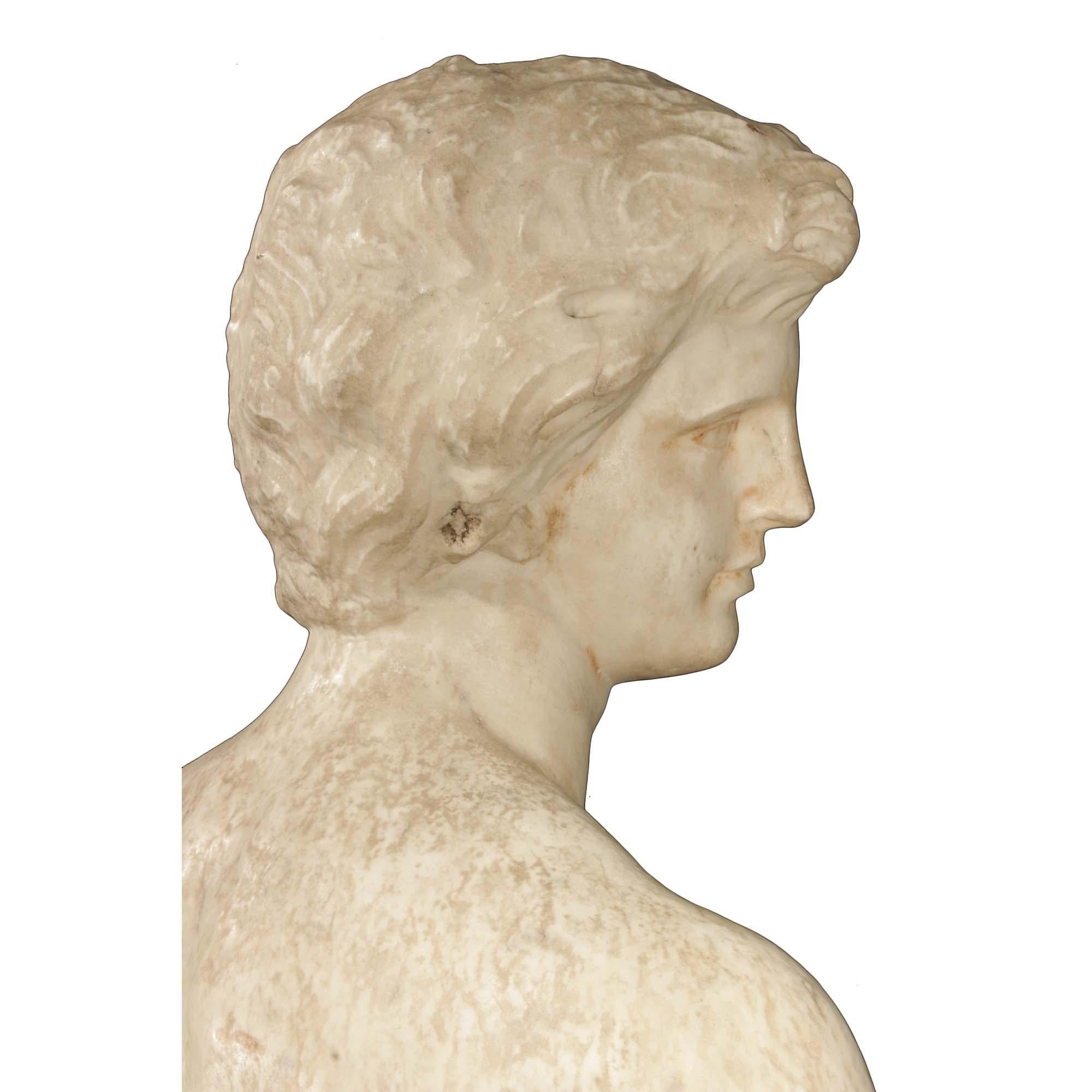 Italian 17th Century Louis XIV Period White Carrara Marble Statue For Sale 2