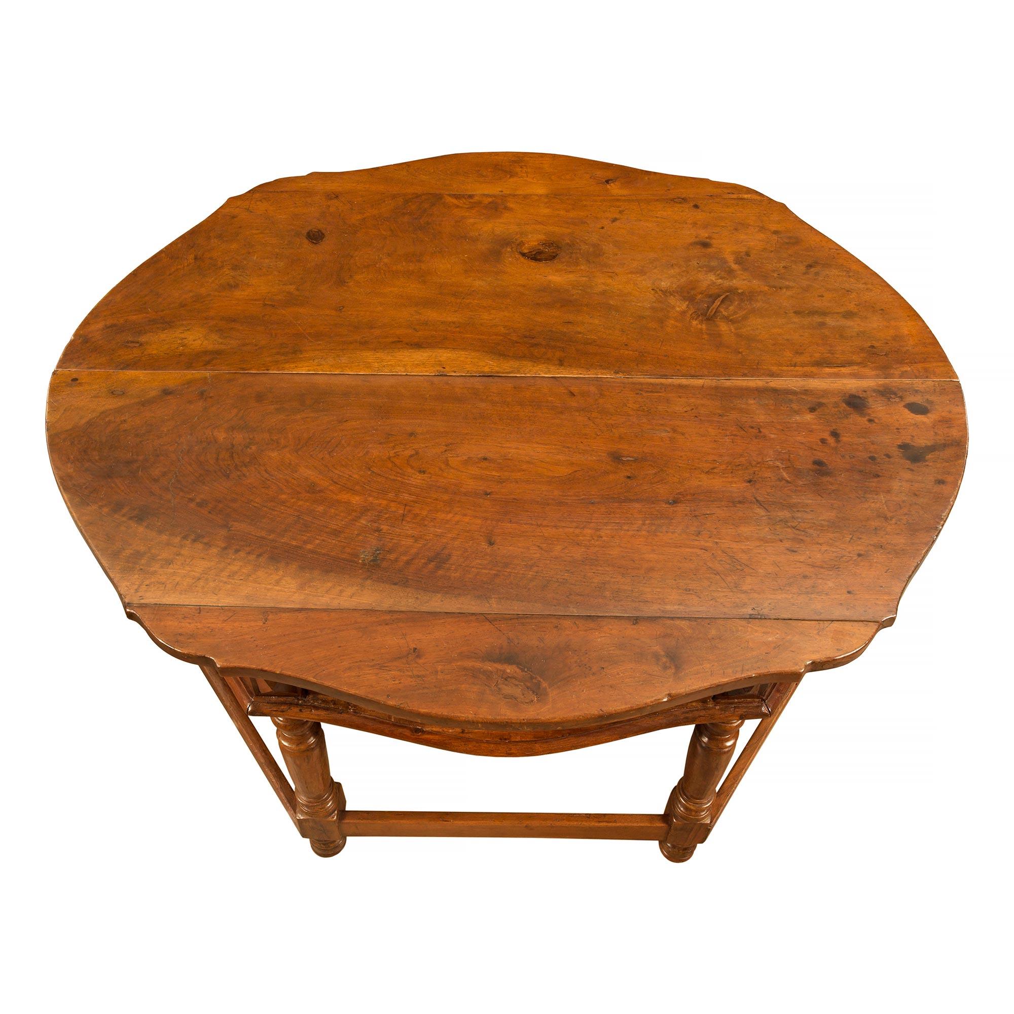Italian 17th Century Louis XVI Period Walnut Consoles/Center Table In Good Condition For Sale In West Palm Beach, FL