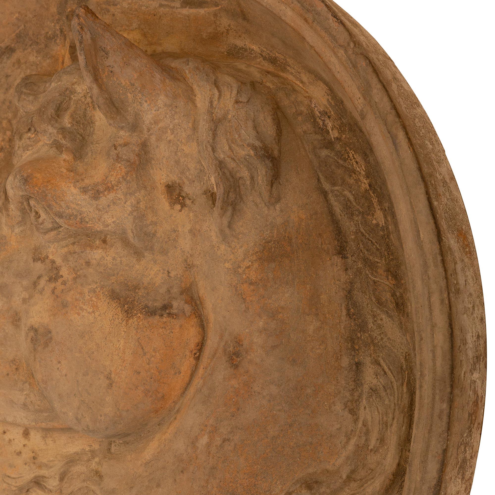 Italienische Terrakotta-Plakette eines Pferdes aus dem 17. Jahrhundert, aus Florenz 1682 3