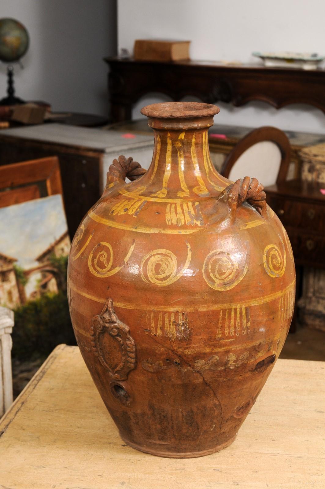 Italian 17th Century Terracotta Olive Oil Jar with Yellow Glazed Spiraling Décor For Sale 7