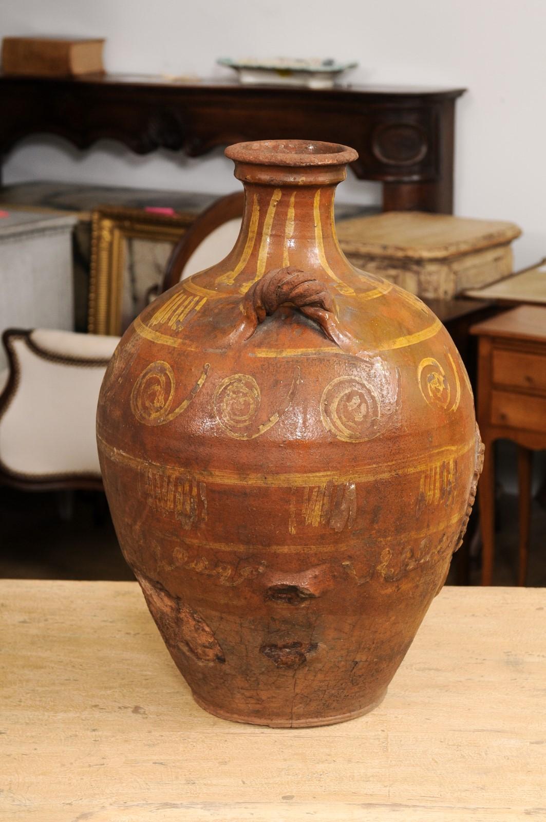 Italian 17th Century Terracotta Olive Oil Jar with Yellow Glazed Spiraling Décor For Sale 3