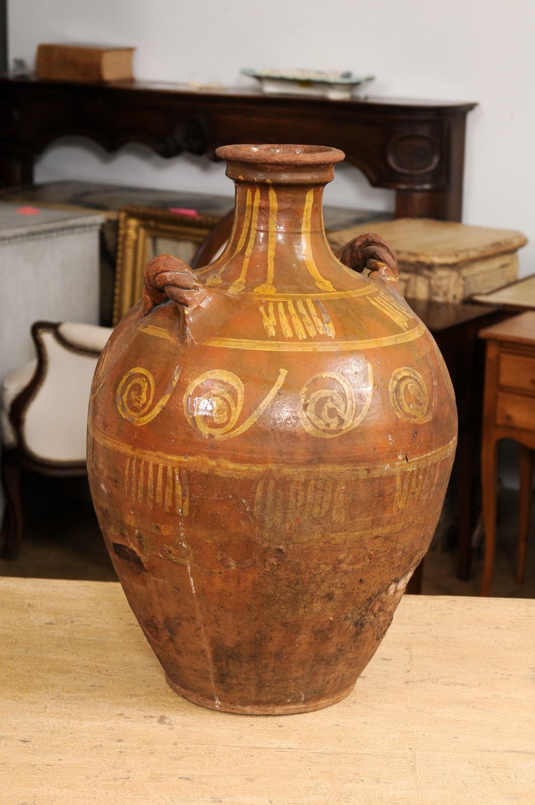 Italian 17th Century Terracotta Olive Oil Jar with Yellow Glazed Spiraling Décor For Sale 5