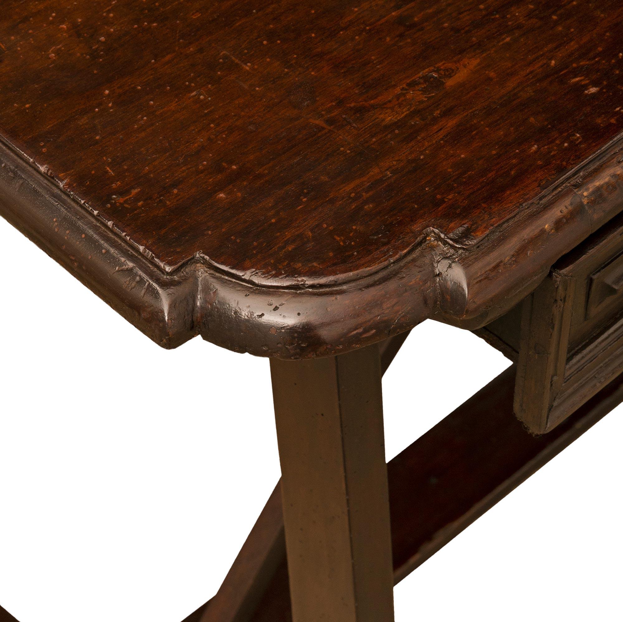 18th Century and Earlier Italian 17th Century Tuscan St. Walnut Desk/Side Table For Sale