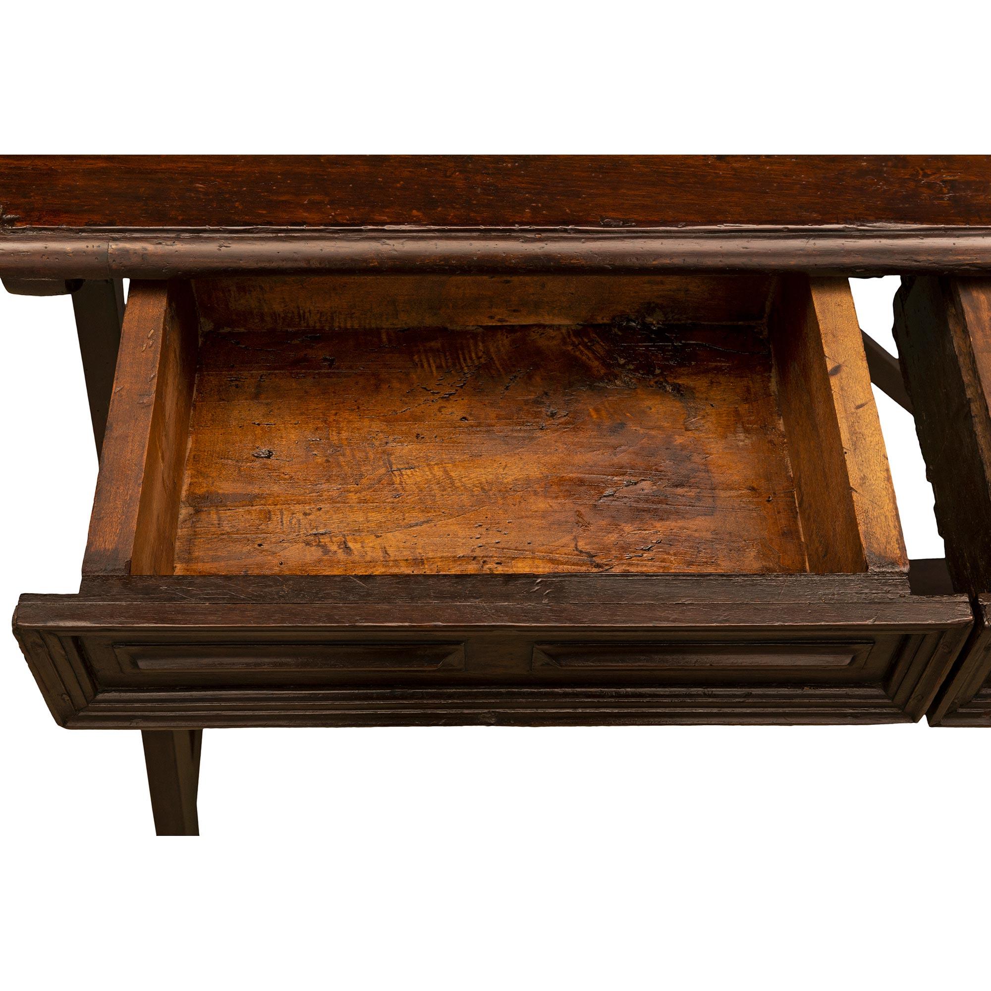 Italian 17th Century Tuscan St. Walnut Desk/Side Table For Sale 1