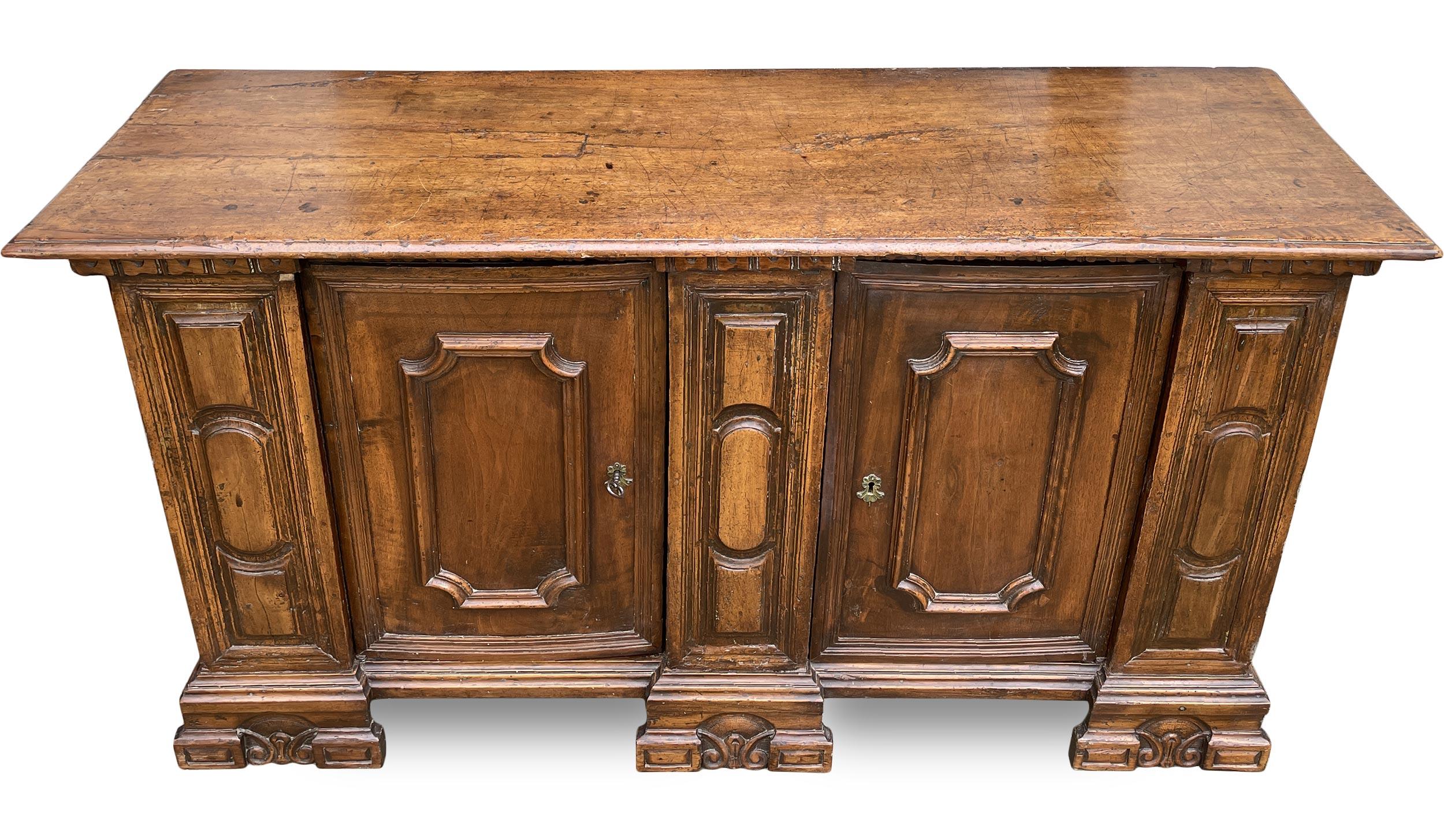 Louis XIII Credenzas - 1 For Sale at 1stDibs