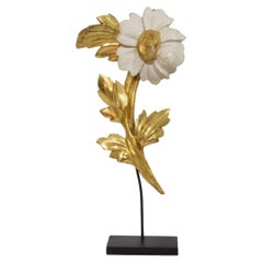 Ornamento floreale italiano in legno dorato intagliato a mano del 18/19° secolo