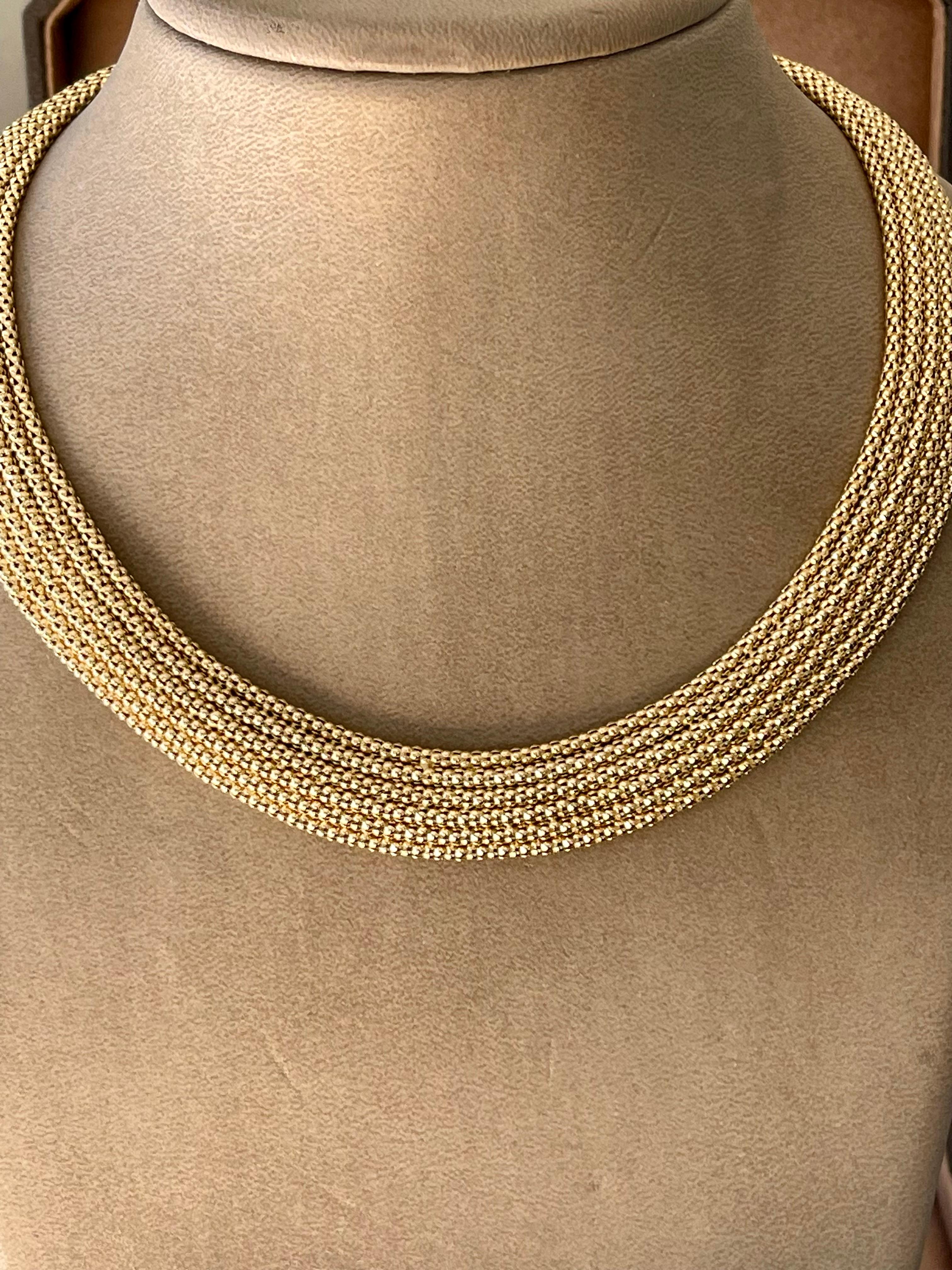 Italian 18 K Yellow Gold Flexible Mesh Necklace by UnoAErre For Sale 2