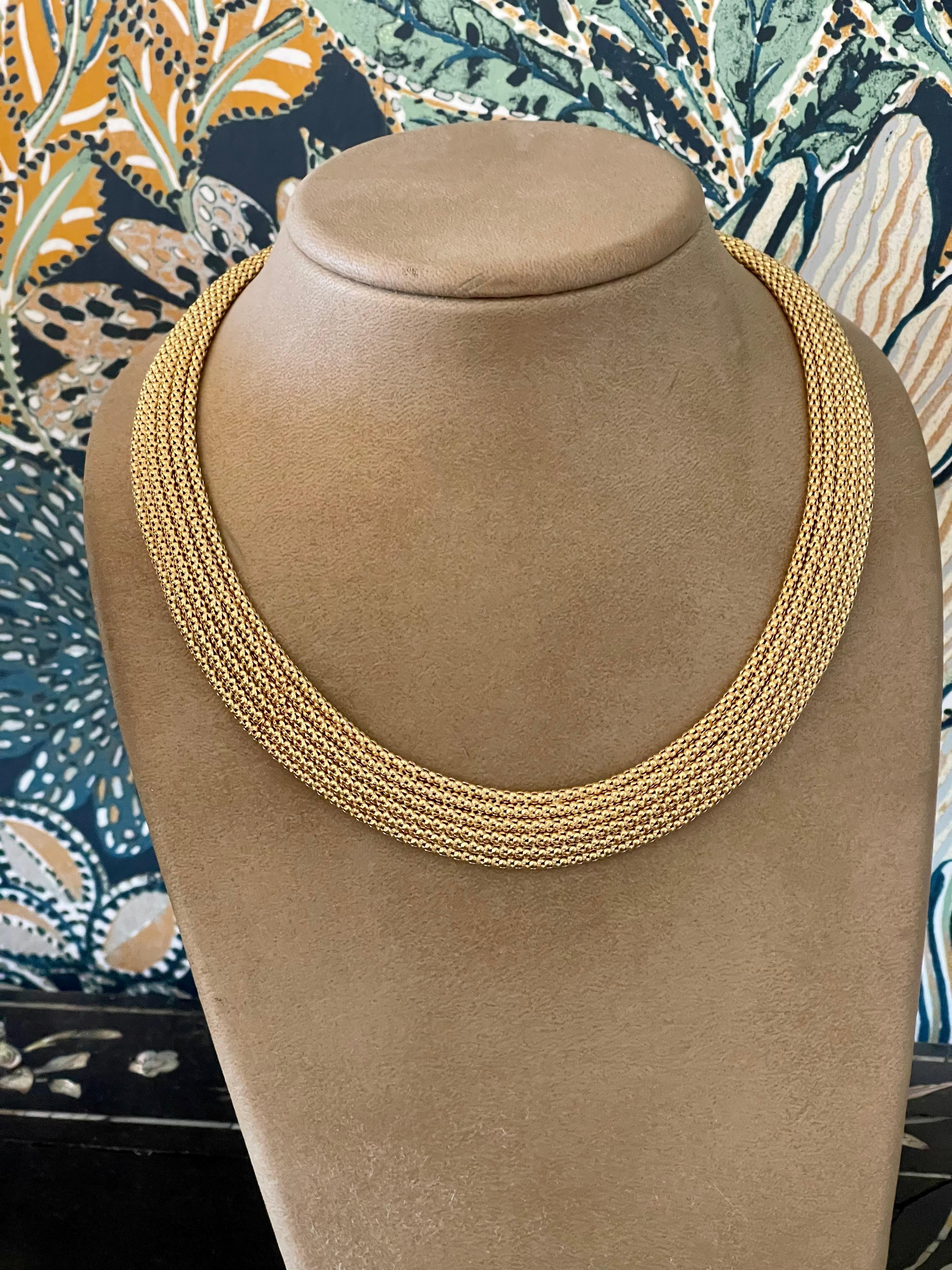 Italian 18 K Yellow Gold Flexible Mesh Necklace by UnoAErre For Sale 3