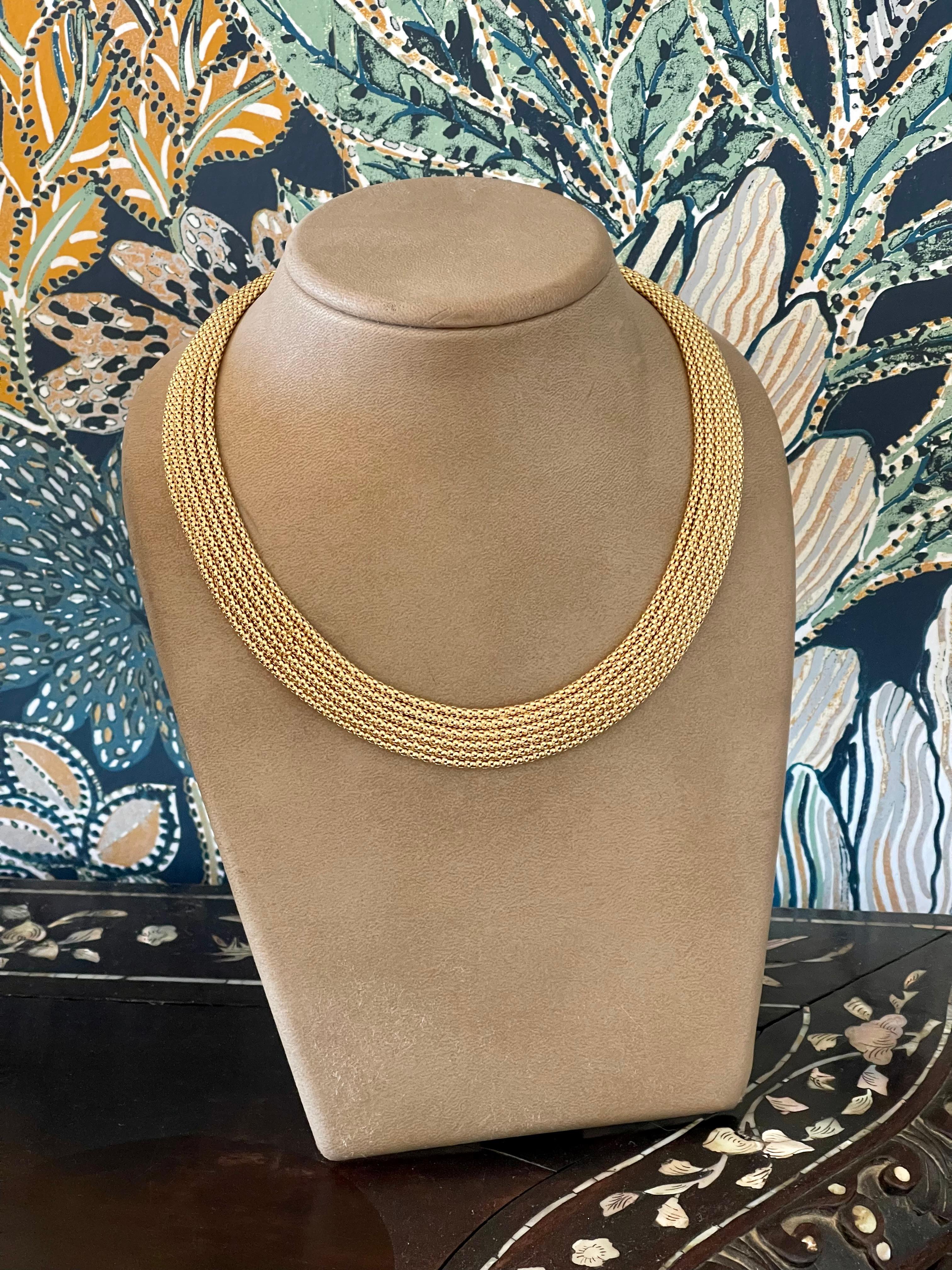 Italian 18 K Yellow Gold Flexible Mesh Necklace by UnoAErre For Sale 4