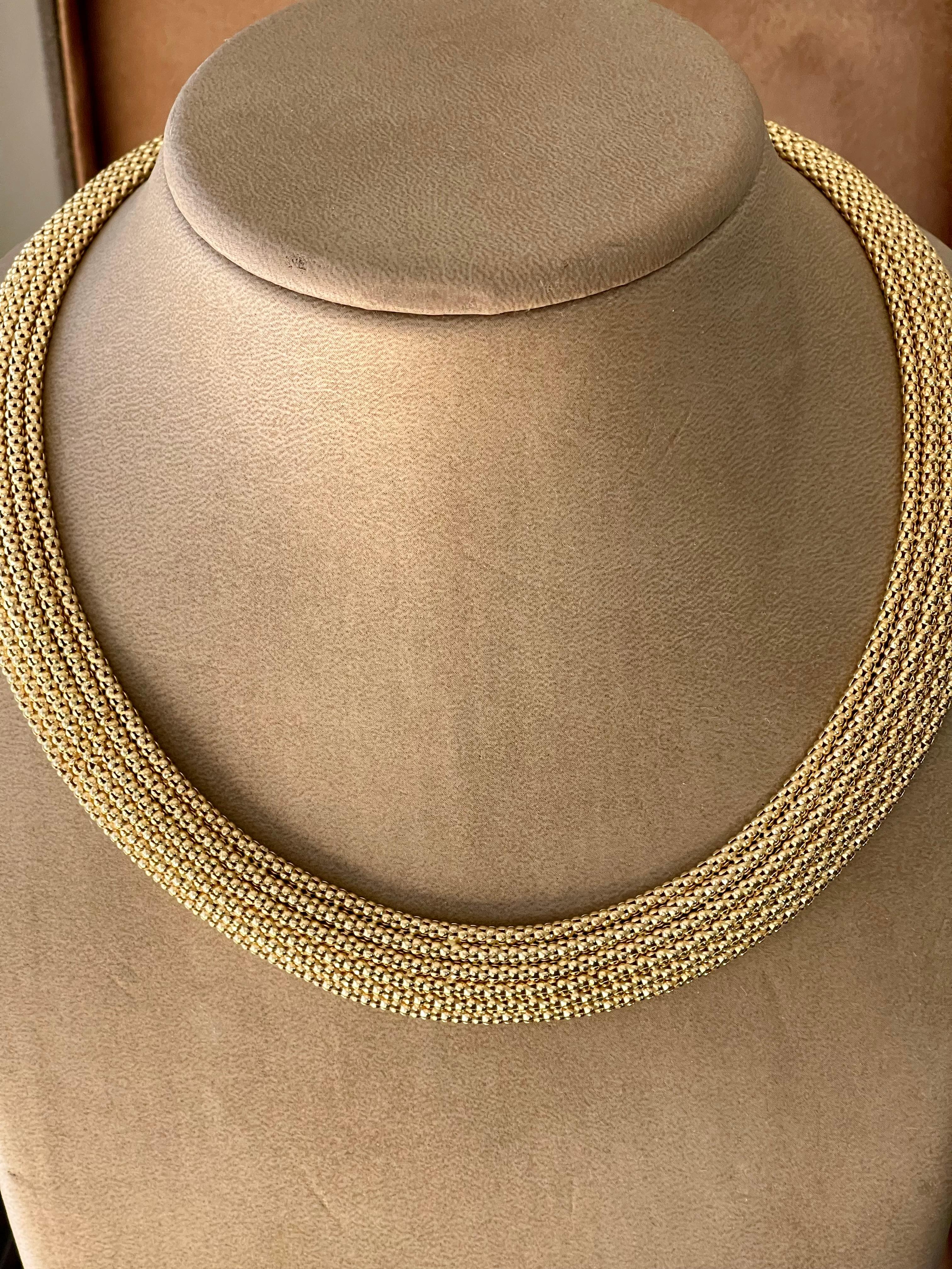 Women's Italian 18 K Yellow Gold Flexible Mesh Necklace by UnoAErre For Sale