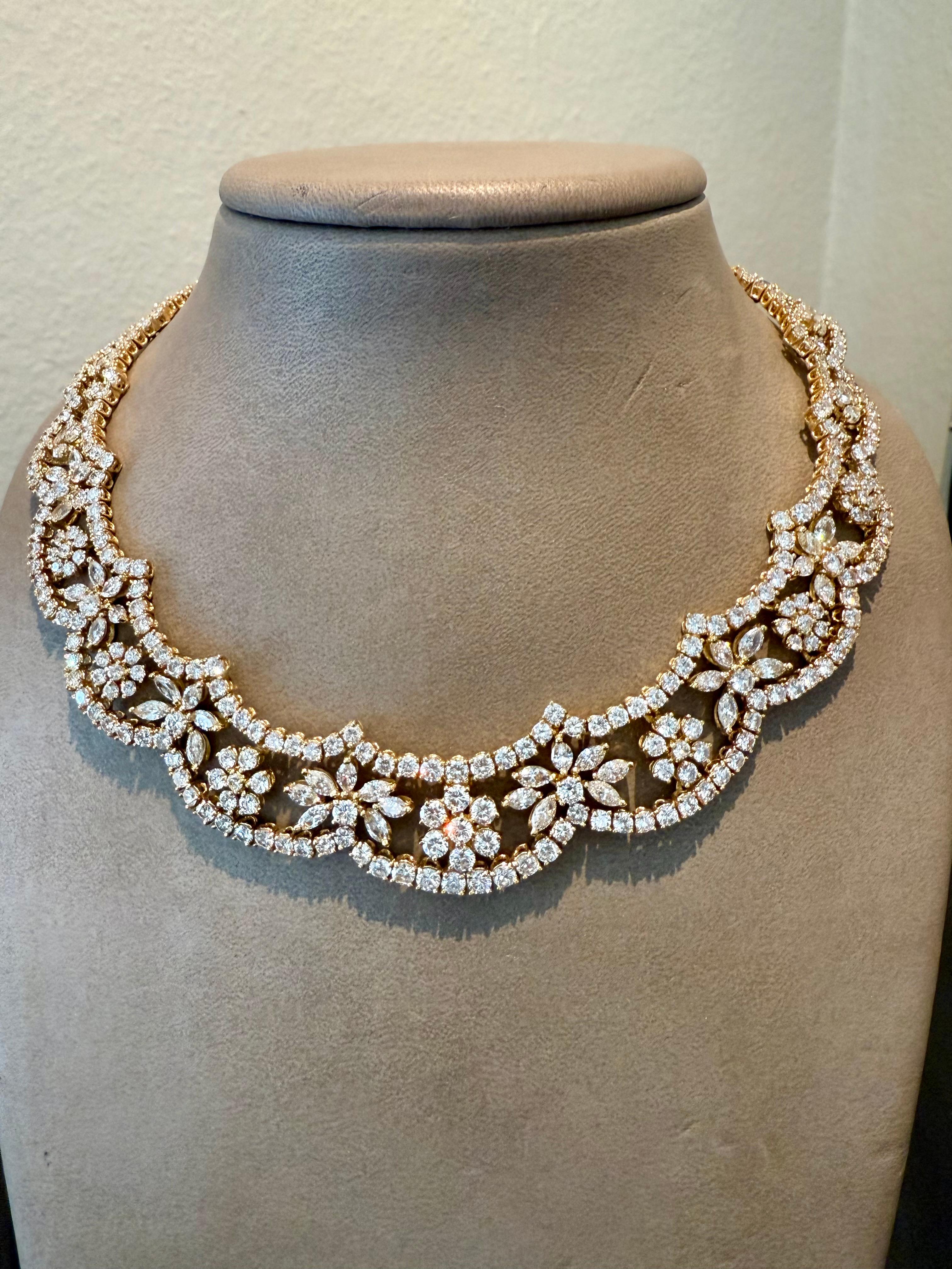 Brilliant Cut Italian 18 K yellow Gold wide Collar Diamond Necklace For Sale