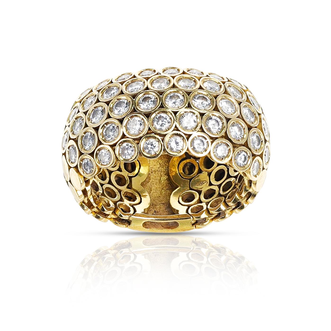 An Italian 18 Karat Gold Flexible Diamond Ring. The ring size is US 7.50. The total weight of the ring is 18.61 grams. 