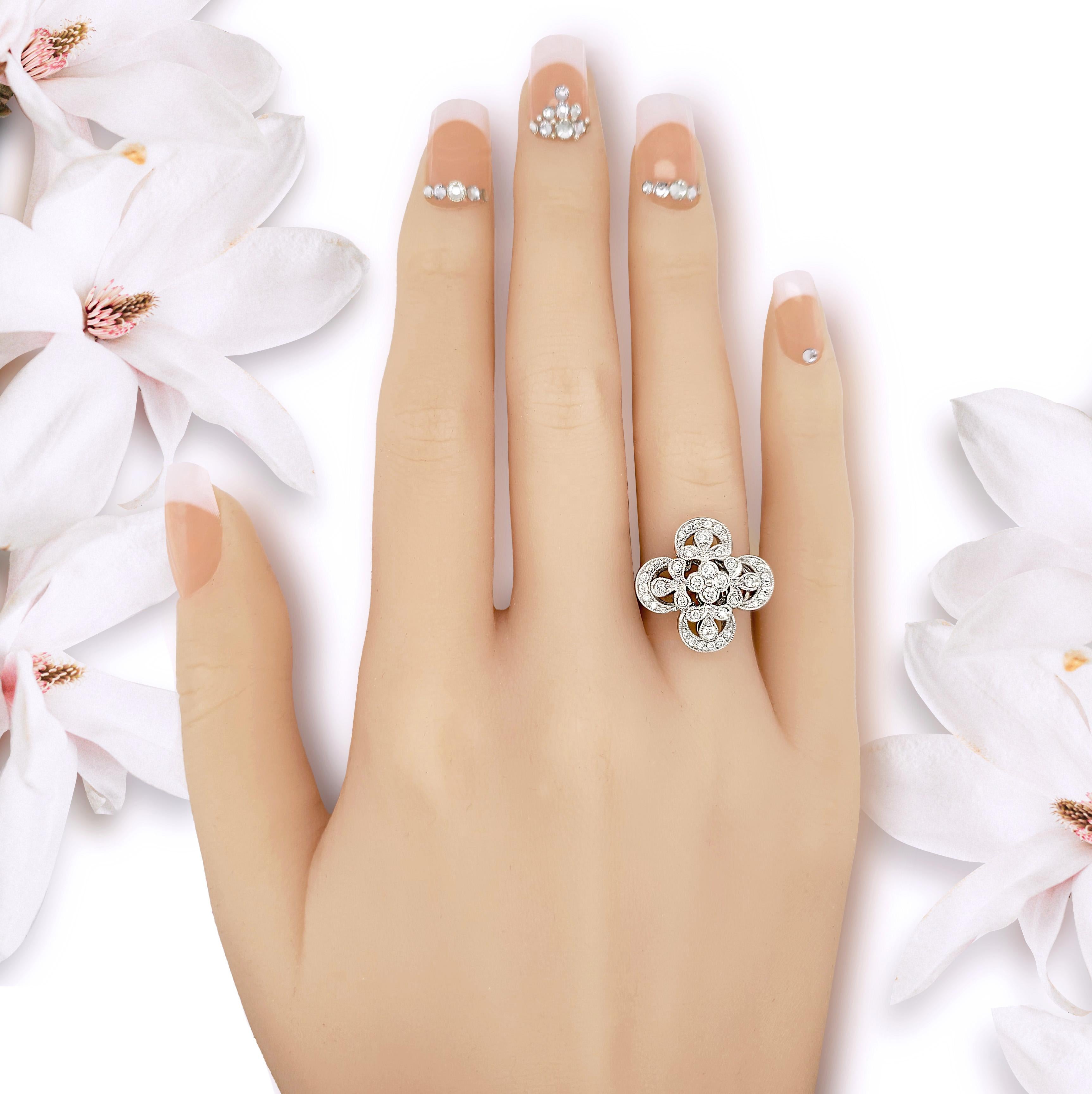 Women's Italian 18 Karat Gold Flower Motif Diamond Ring For Sale