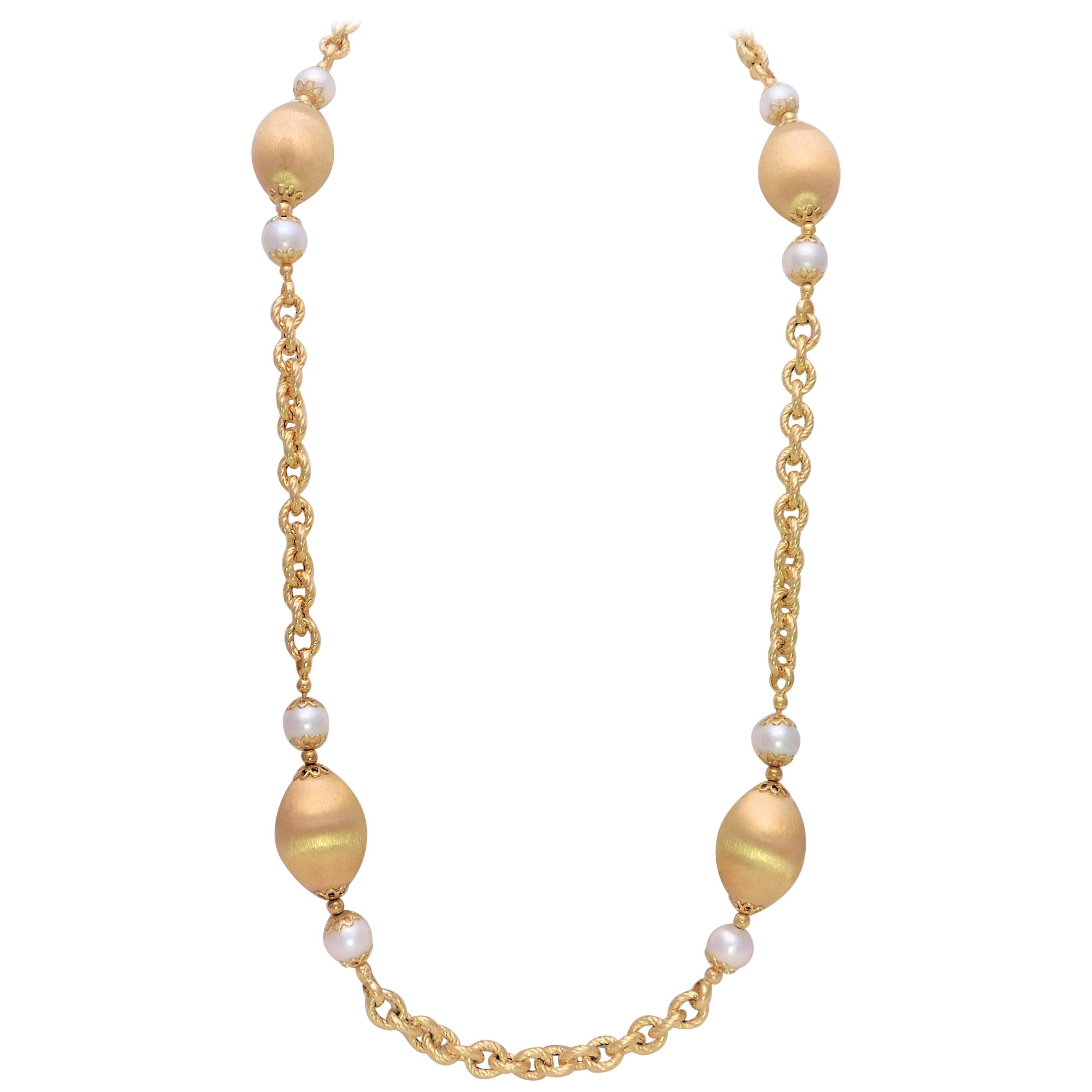 Italian 18 Karat Gold Necklace with AA Salt Water Pearls For Sale