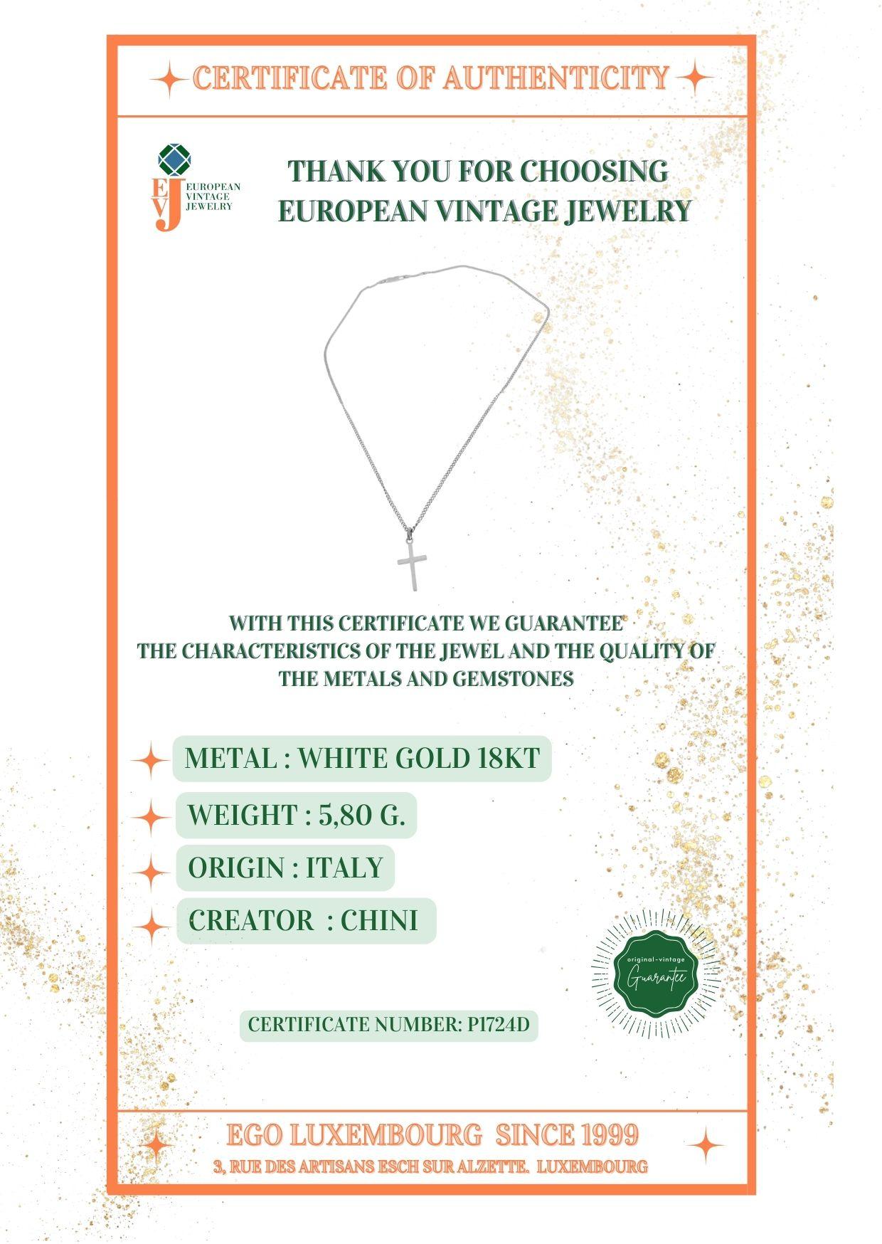 Croix italienne en or blanc 18 carats avec chaîne de Chini en vente 2