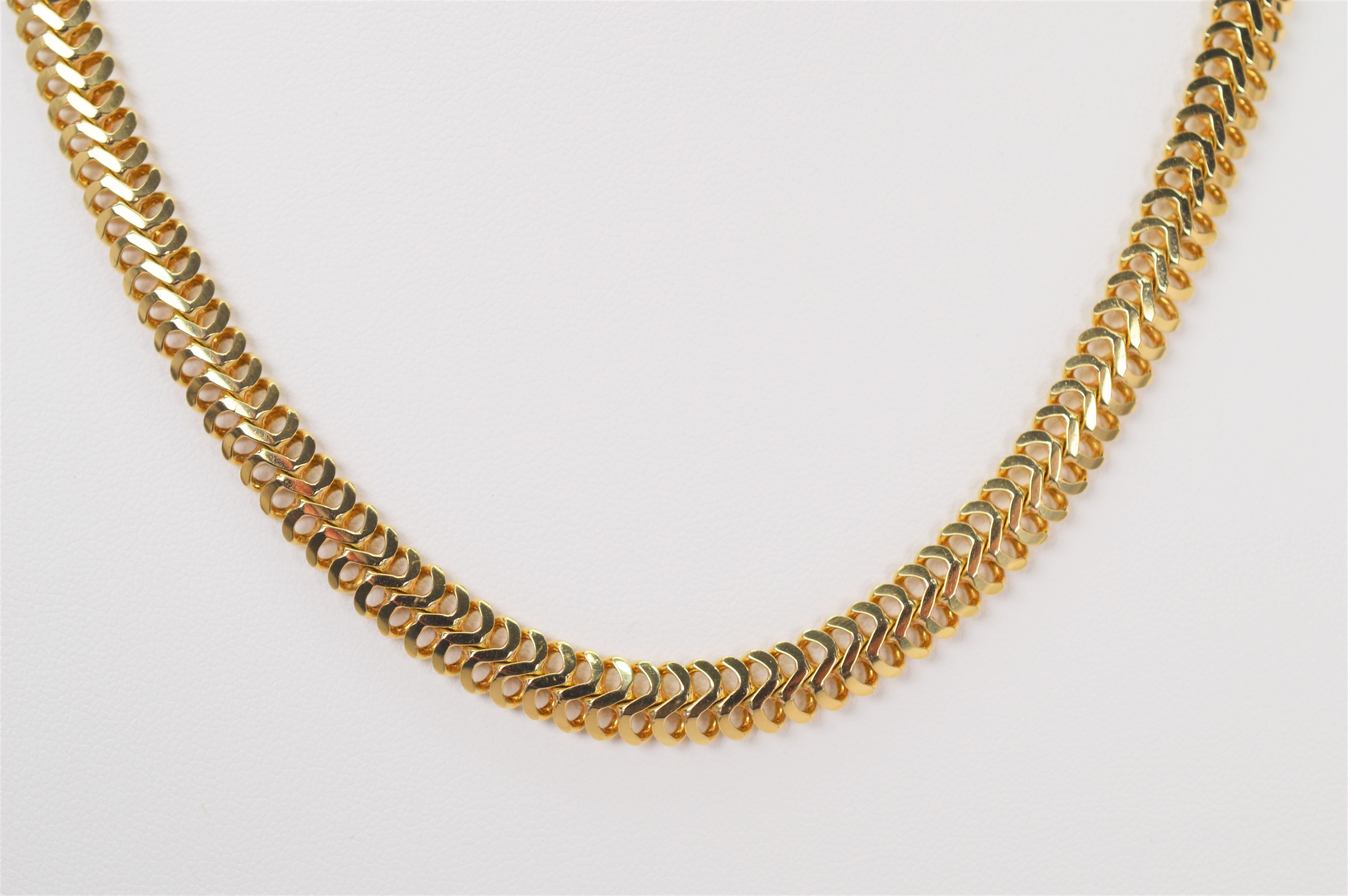 Italian 18 Karat Yellow Gold Snake Chain Necklace In Excellent Condition In Mount Kisco, NY