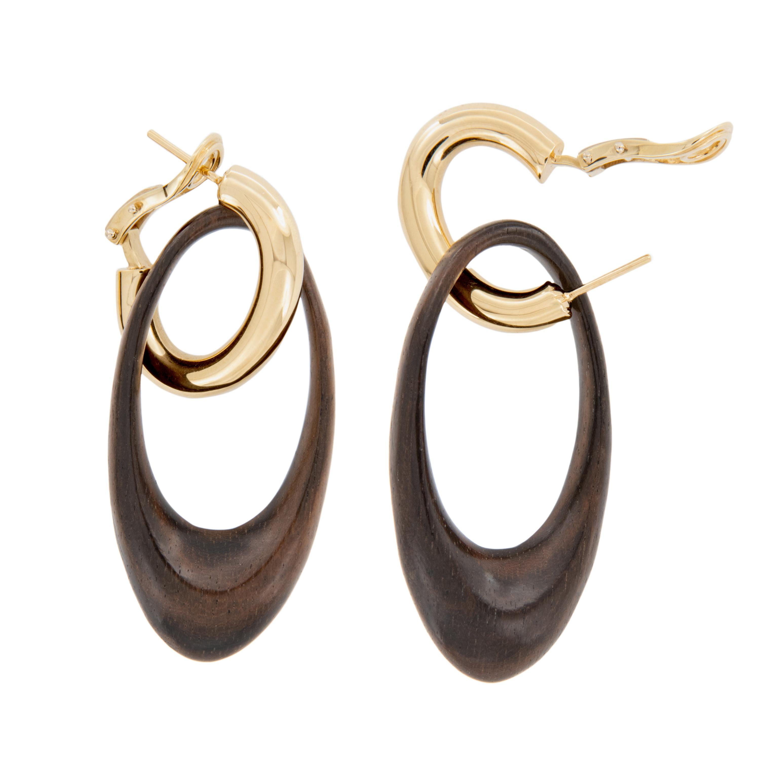 Classic Italian design using fine 18 karat yellow gold & rosewood. All rosewoods are strong and heavy, taking an excellent polish, being suitable for objects of fine art & fine guitars. These door knocker earrings will 