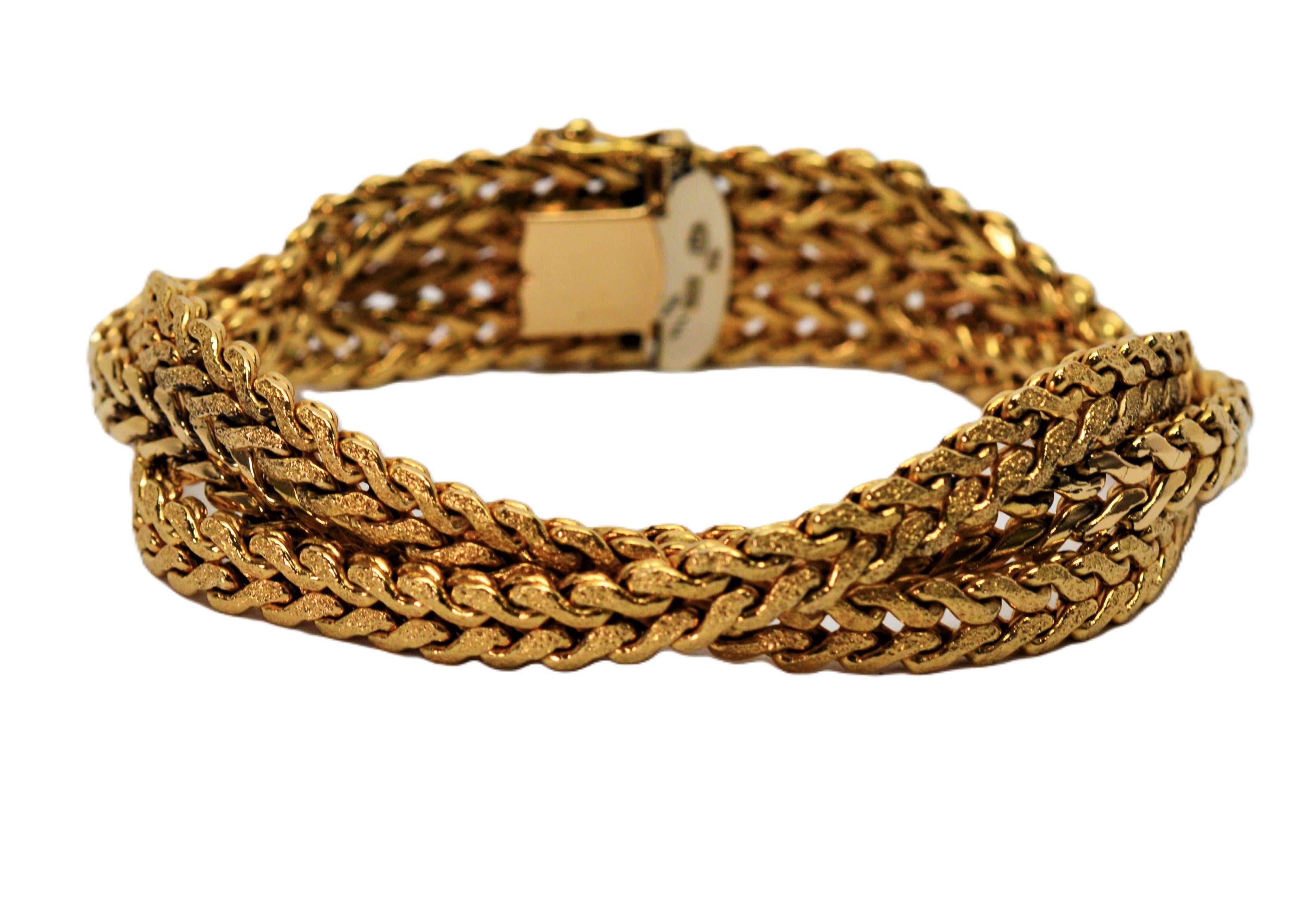Bracelet à chaîne italien en or jaune 18 carats tressé à chevrons avec chevrons en vente 9