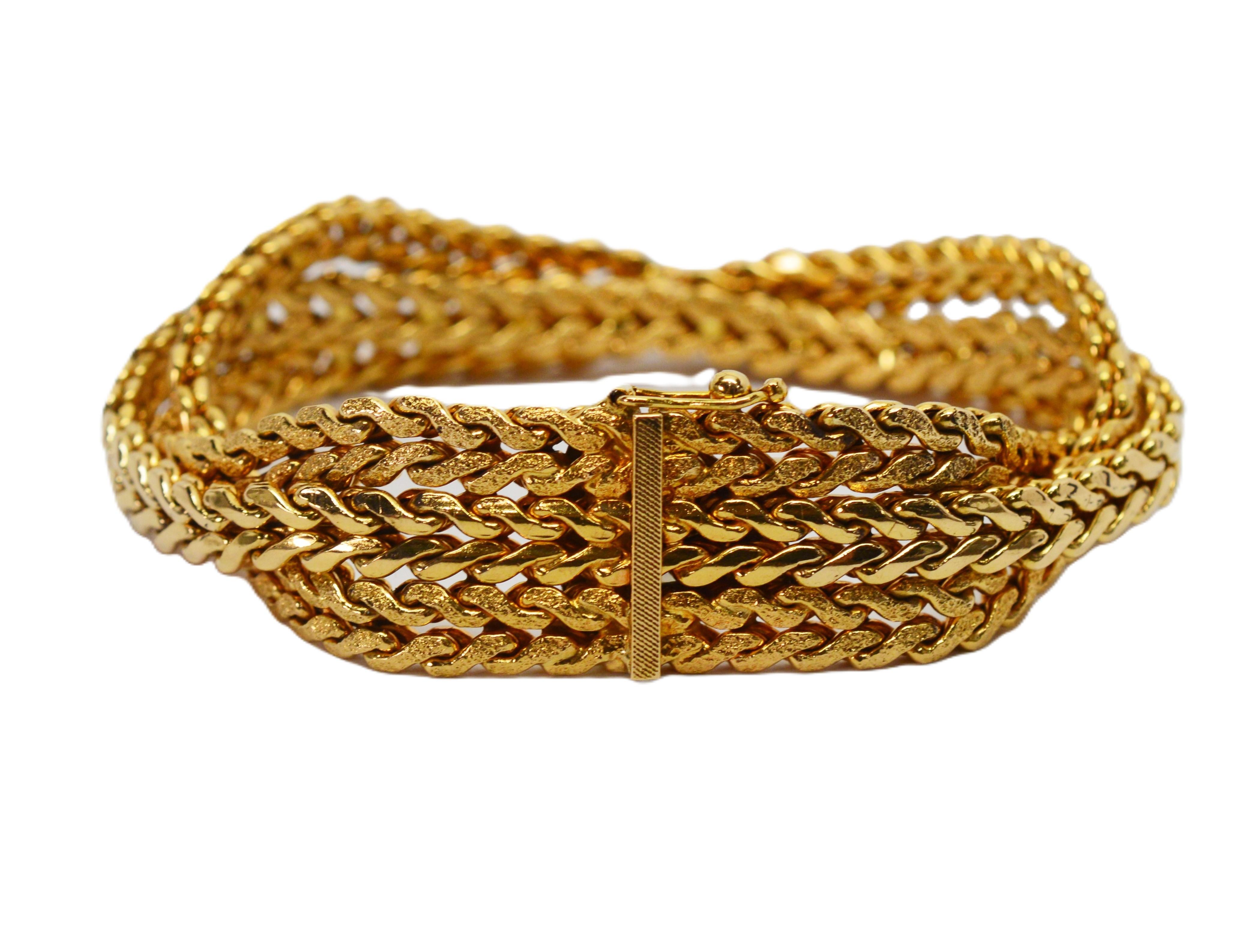 Bracelet à chaîne italien en or jaune 18 carats tressé à chevrons avec chevrons Pour femmes en vente