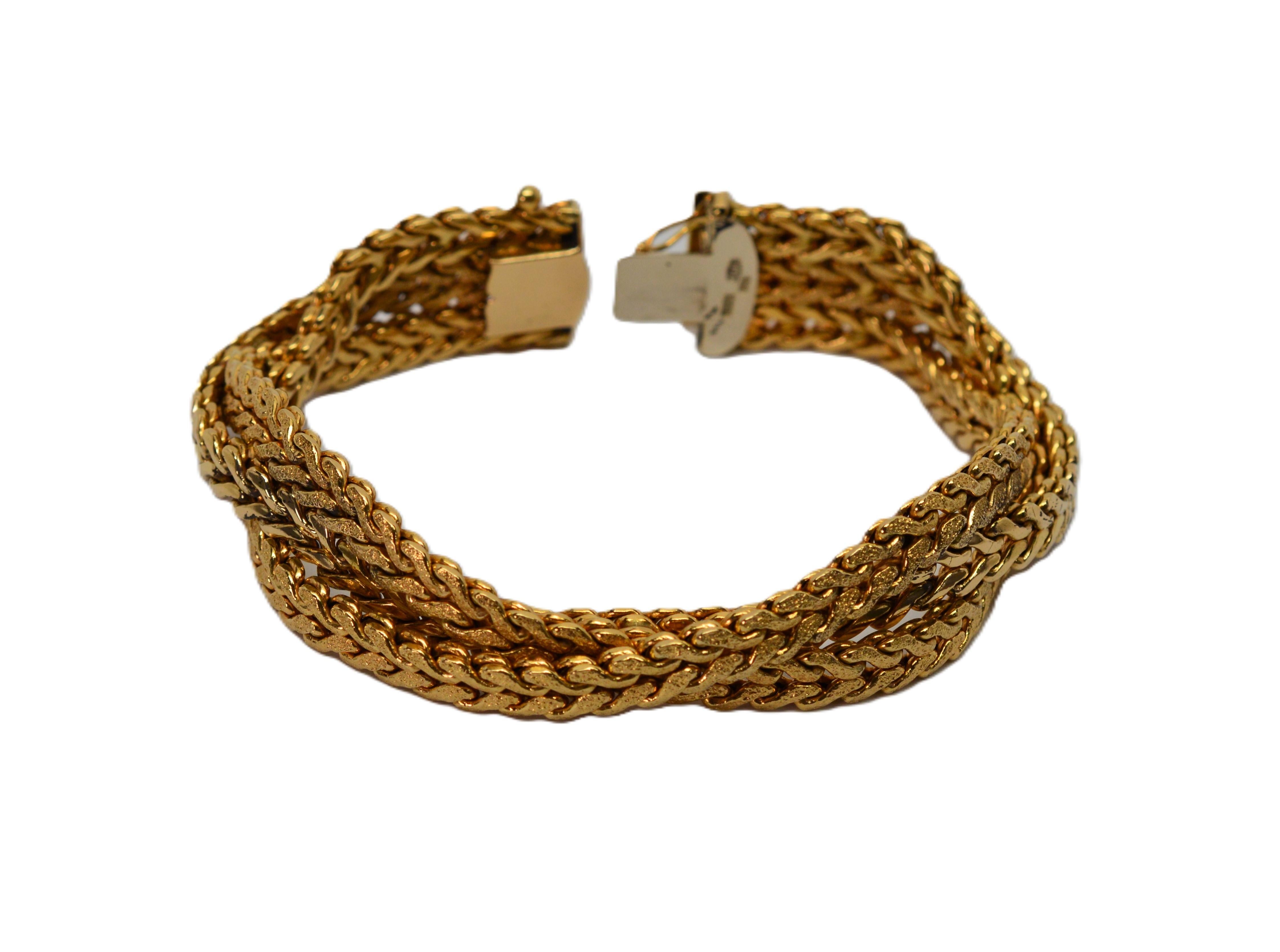 Bracelet à chaîne italien en or jaune 18 carats tressé à chevrons avec chevrons en vente 8