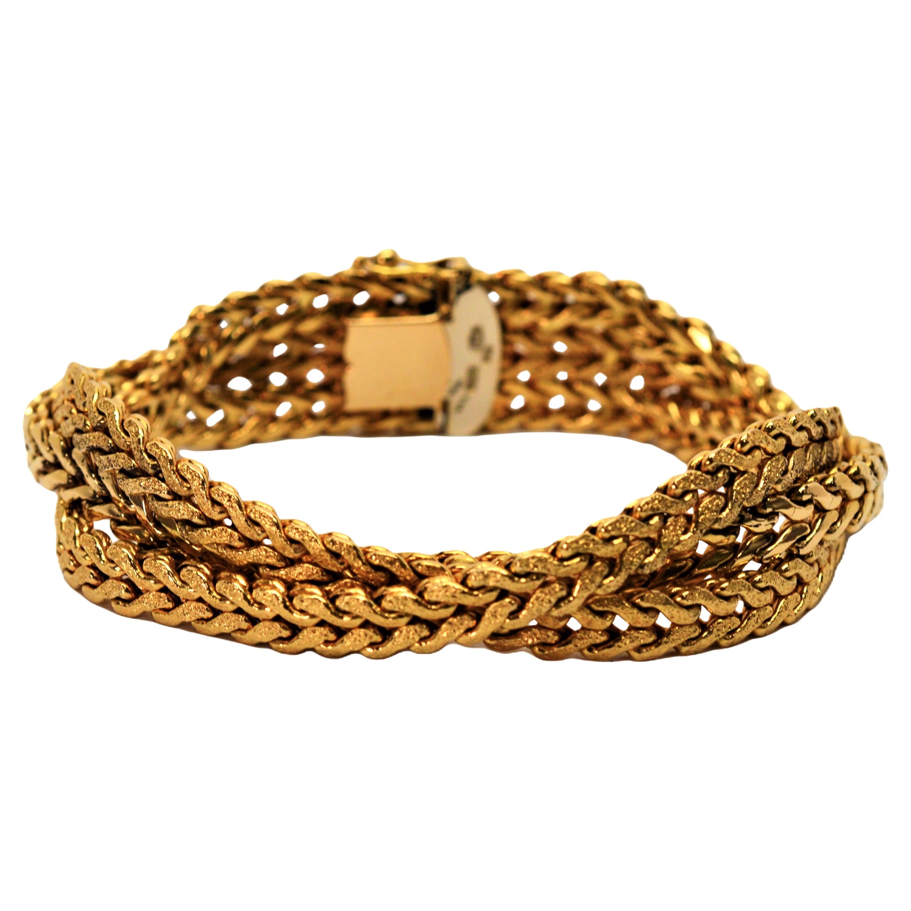 Bracelet à chaîne italien en or jaune 18 carats tressé à chevrons avec chevrons en vente