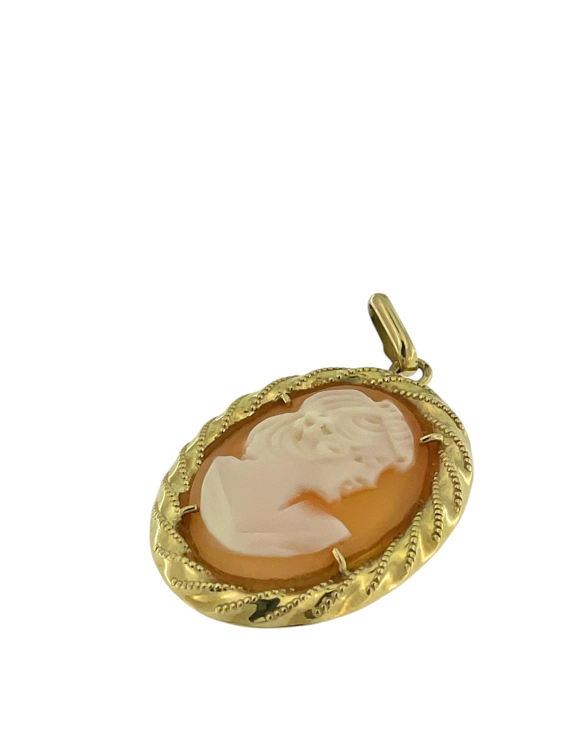 Pendentif camée italien en or jaune 18 carats en vente 1