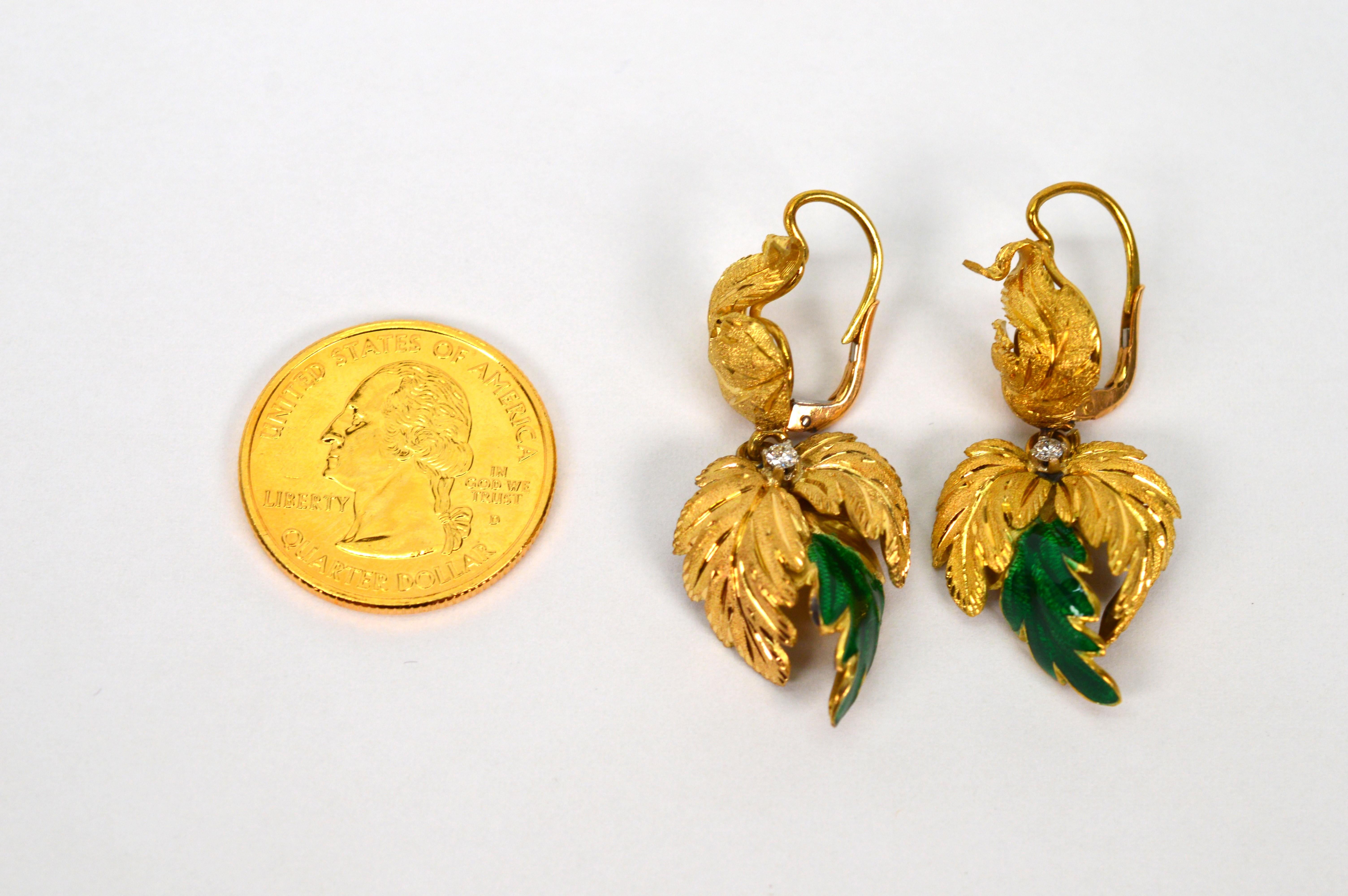 Italian 18 Karat Yellow Gold Drop Leaf Earrings with Diamond Accents In Excellent Condition For Sale In Mount Kisco, NY