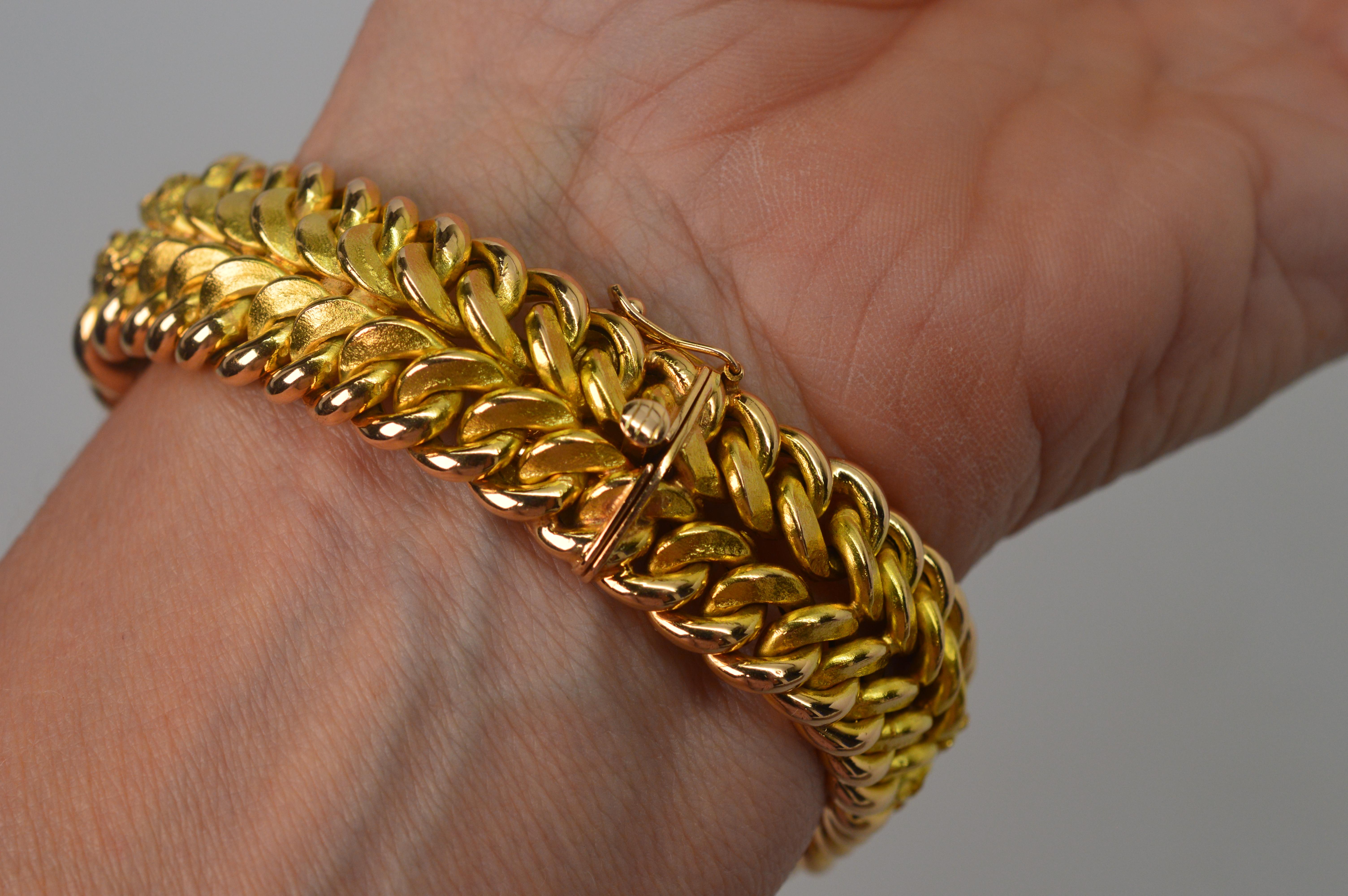 Italian 18 Karat Yellow Gold Floral Braided Link Chain Bracelet For Sale 4