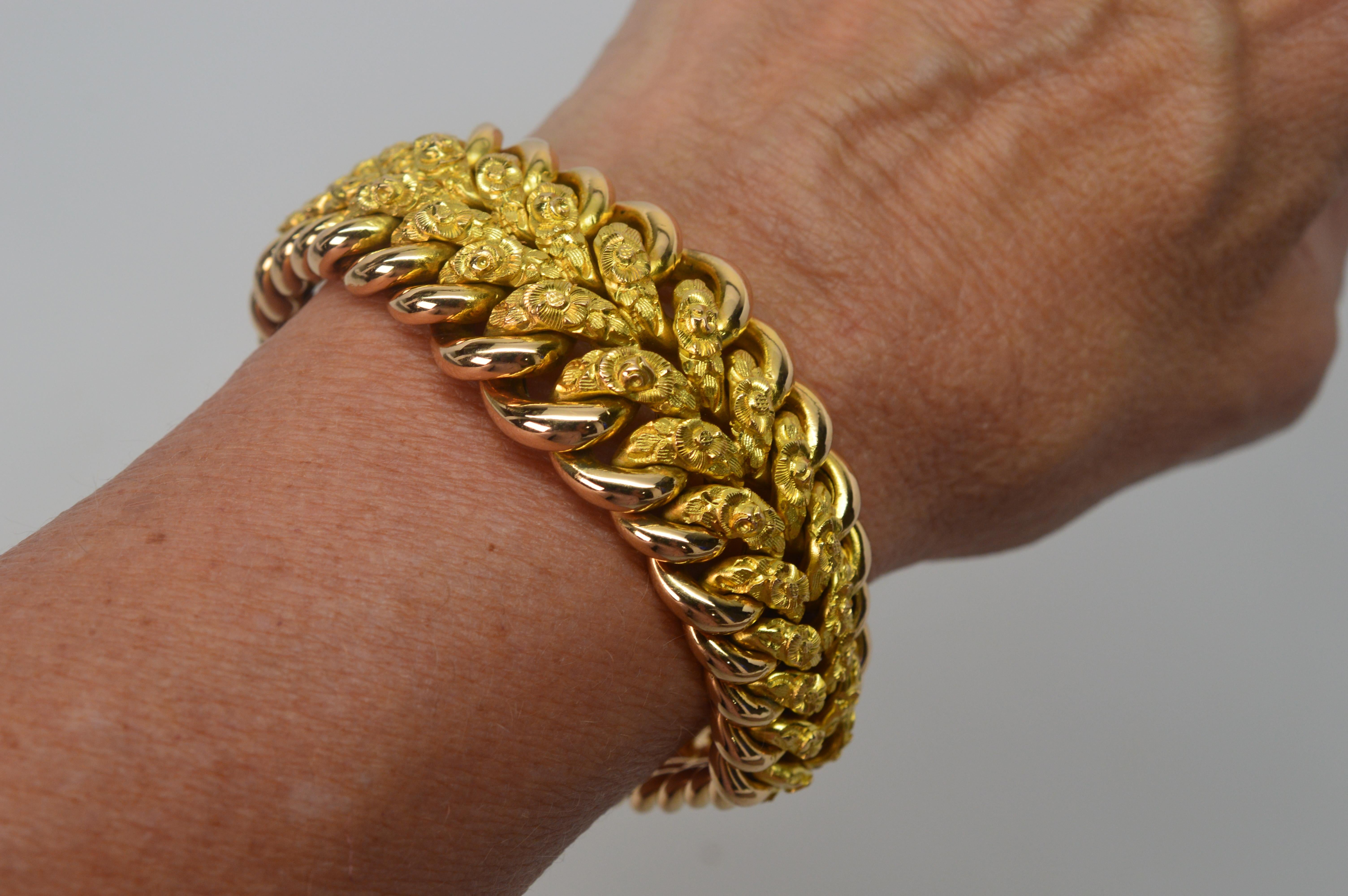 Italian 18 Karat Yellow Gold Floral Braided Link Chain Bracelet For Sale 5