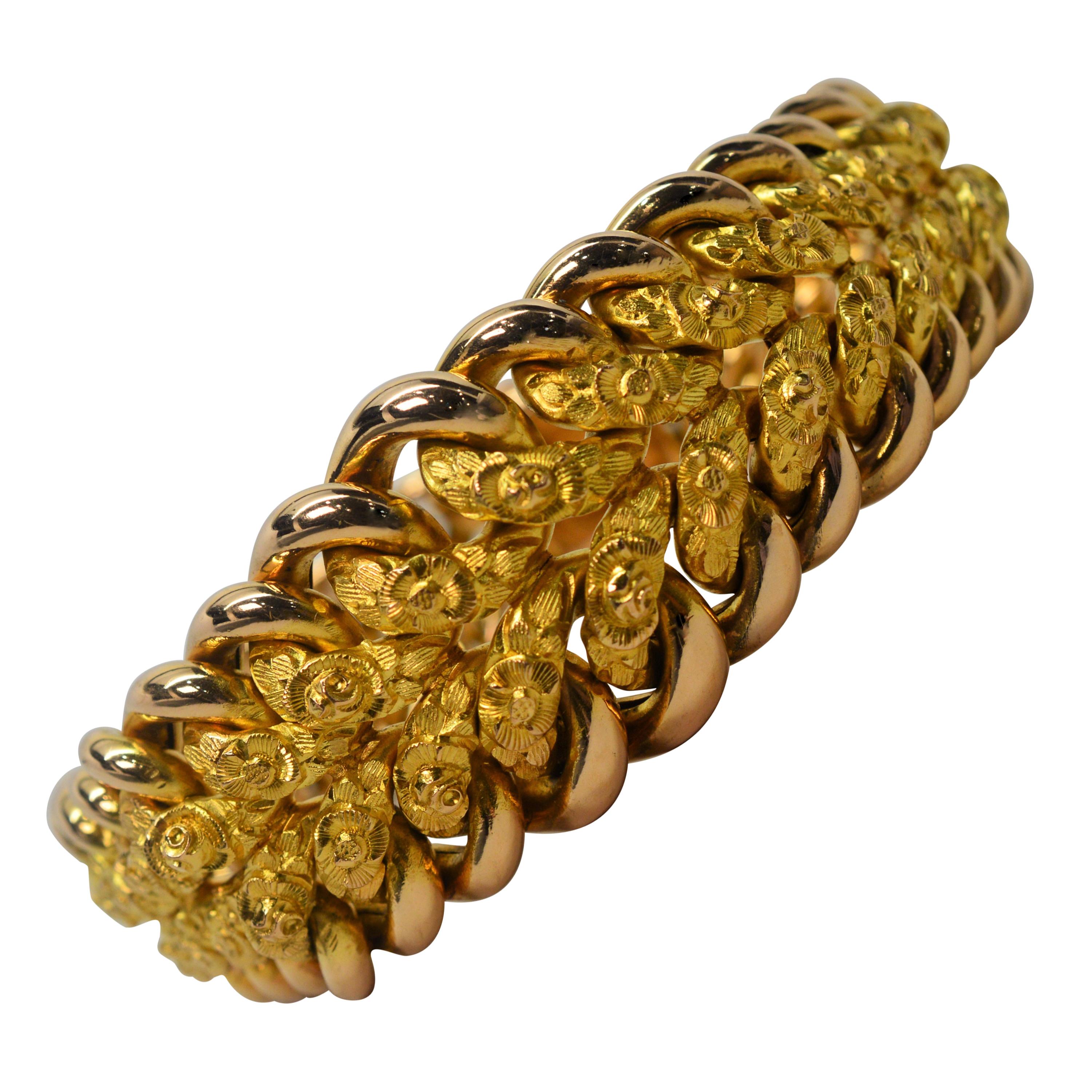 Bracelet italien en or jaune 18 carats à maillons tressés à motifs floraux